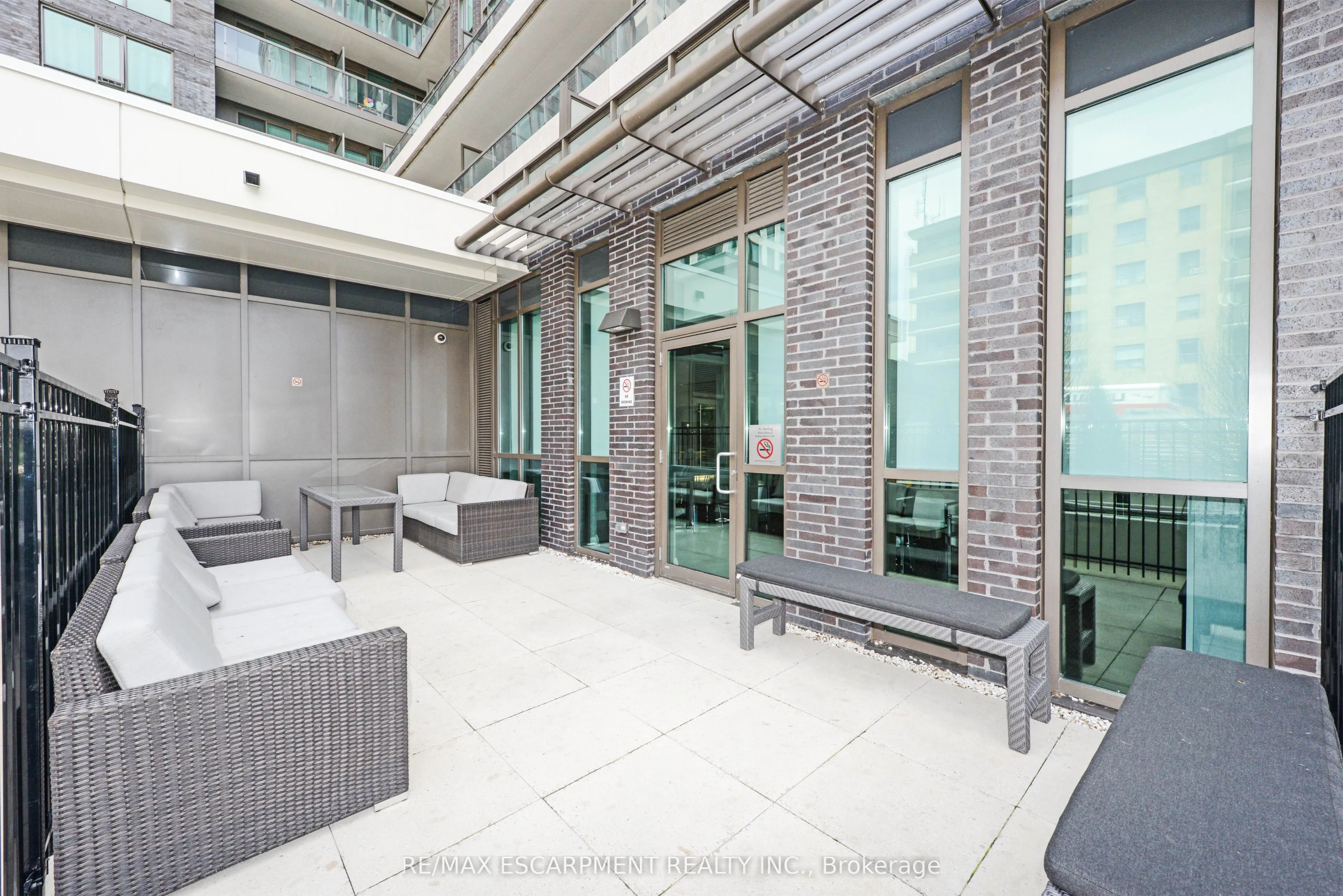 80 Esther Lorrie Drive, #802