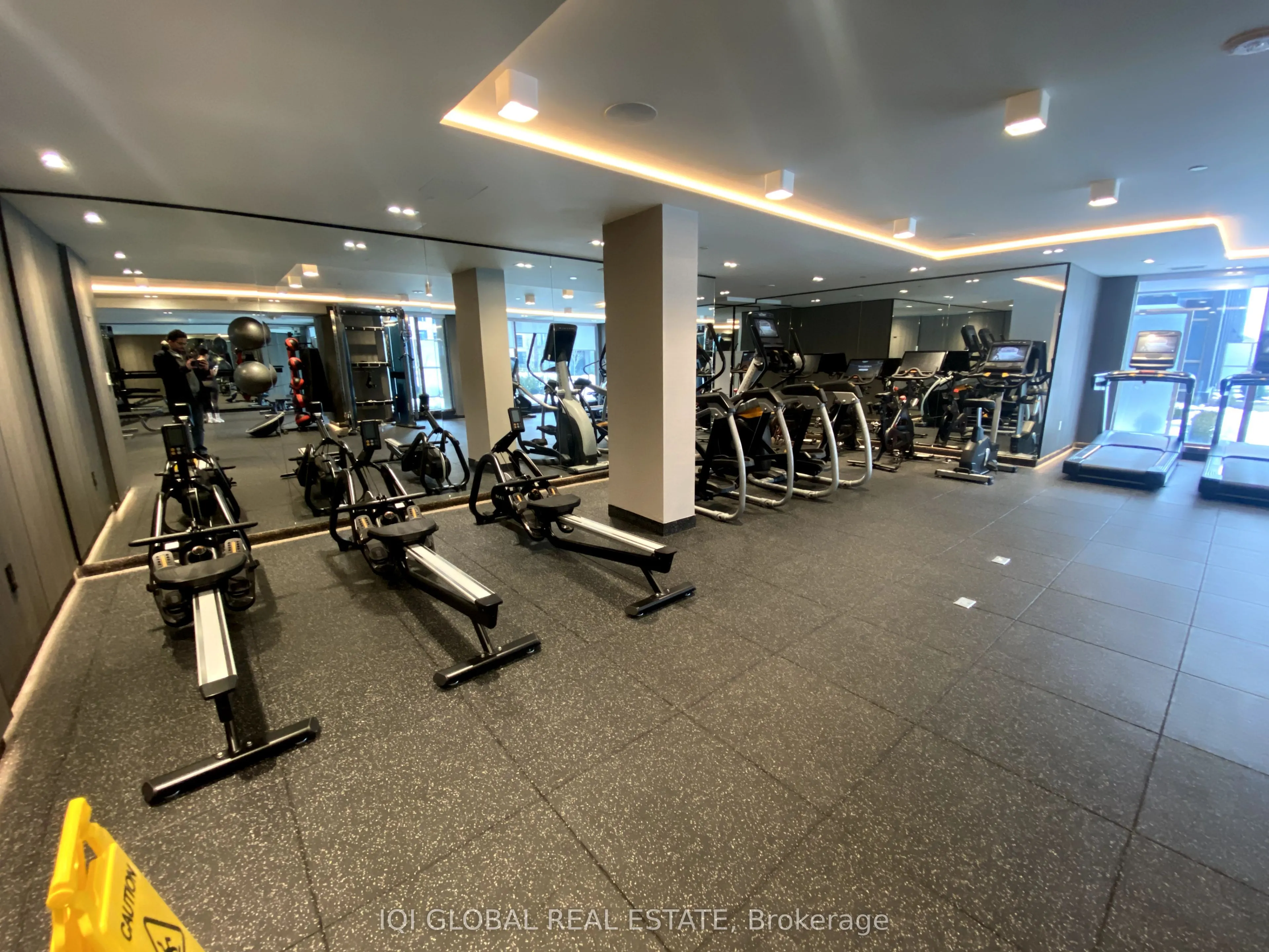 2333 Khalsa Gate, #102