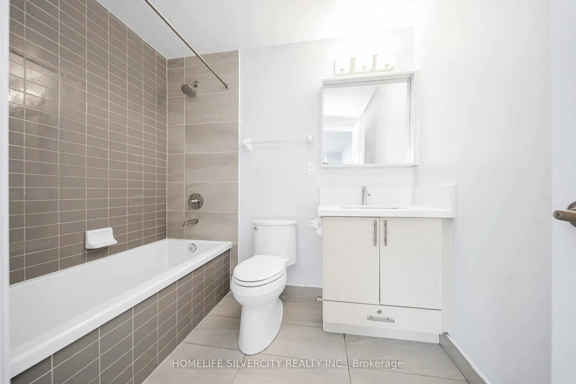 4699 Glen Erin Drive, #608