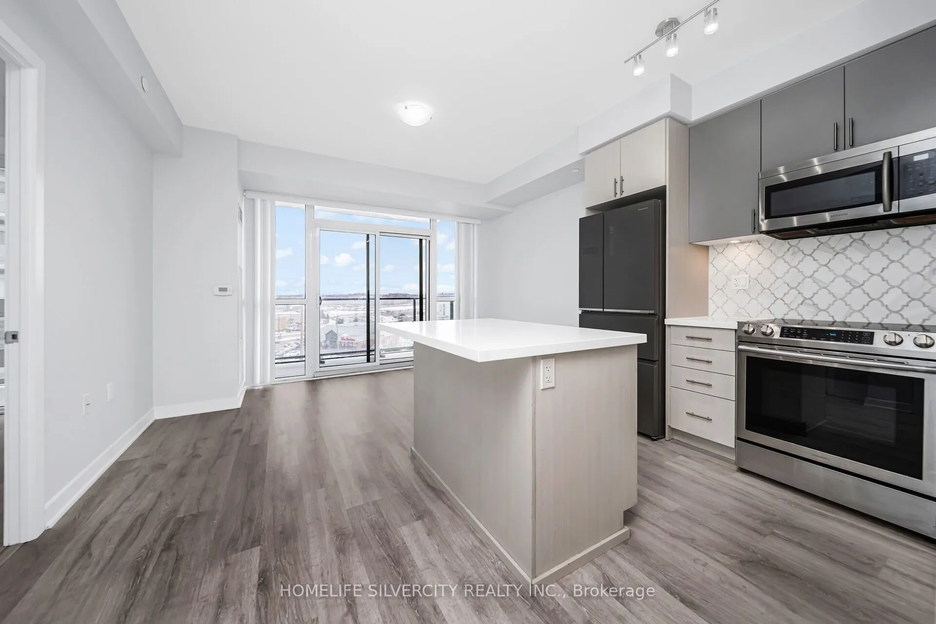4699 Glen Erin Drive, #608