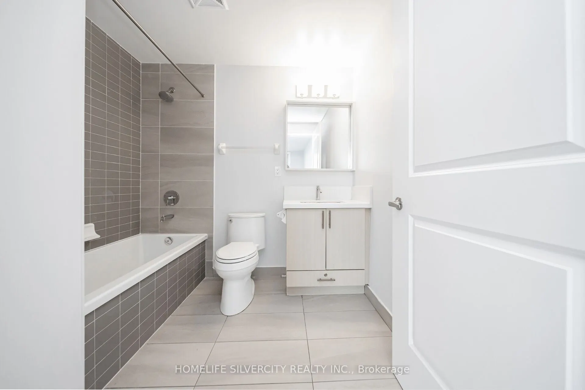 4699 Glen Erin Drive, #608