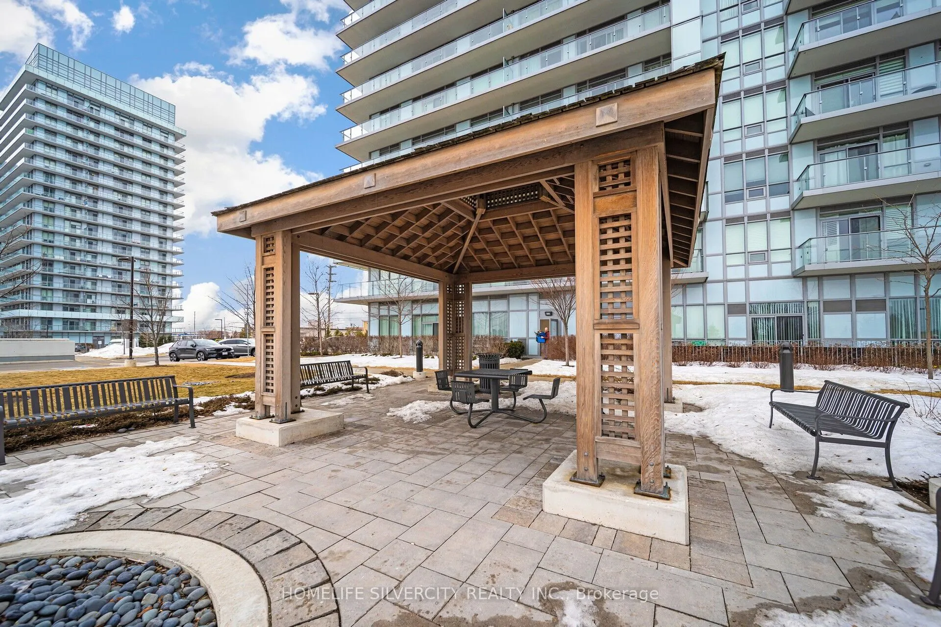 4699 Glen Erin Drive, #608