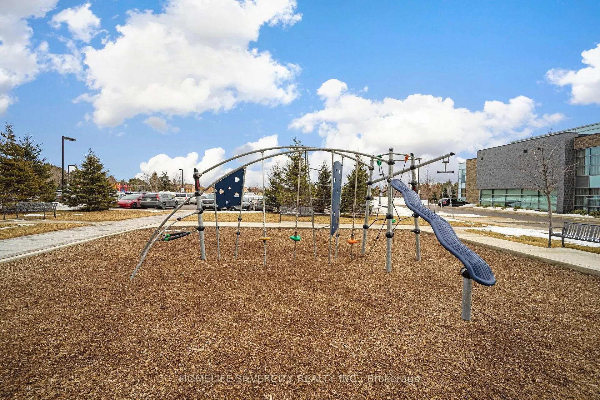 4699 Glen Erin Drive, #608