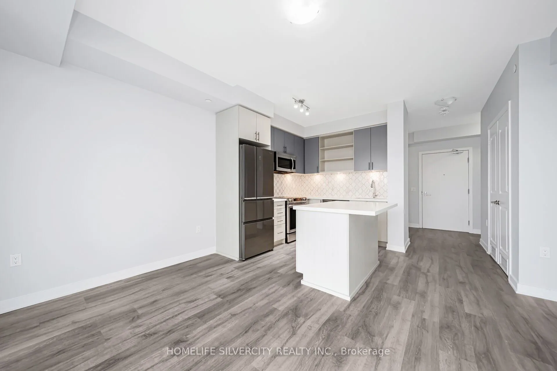 4699 Glen Erin Drive, #608