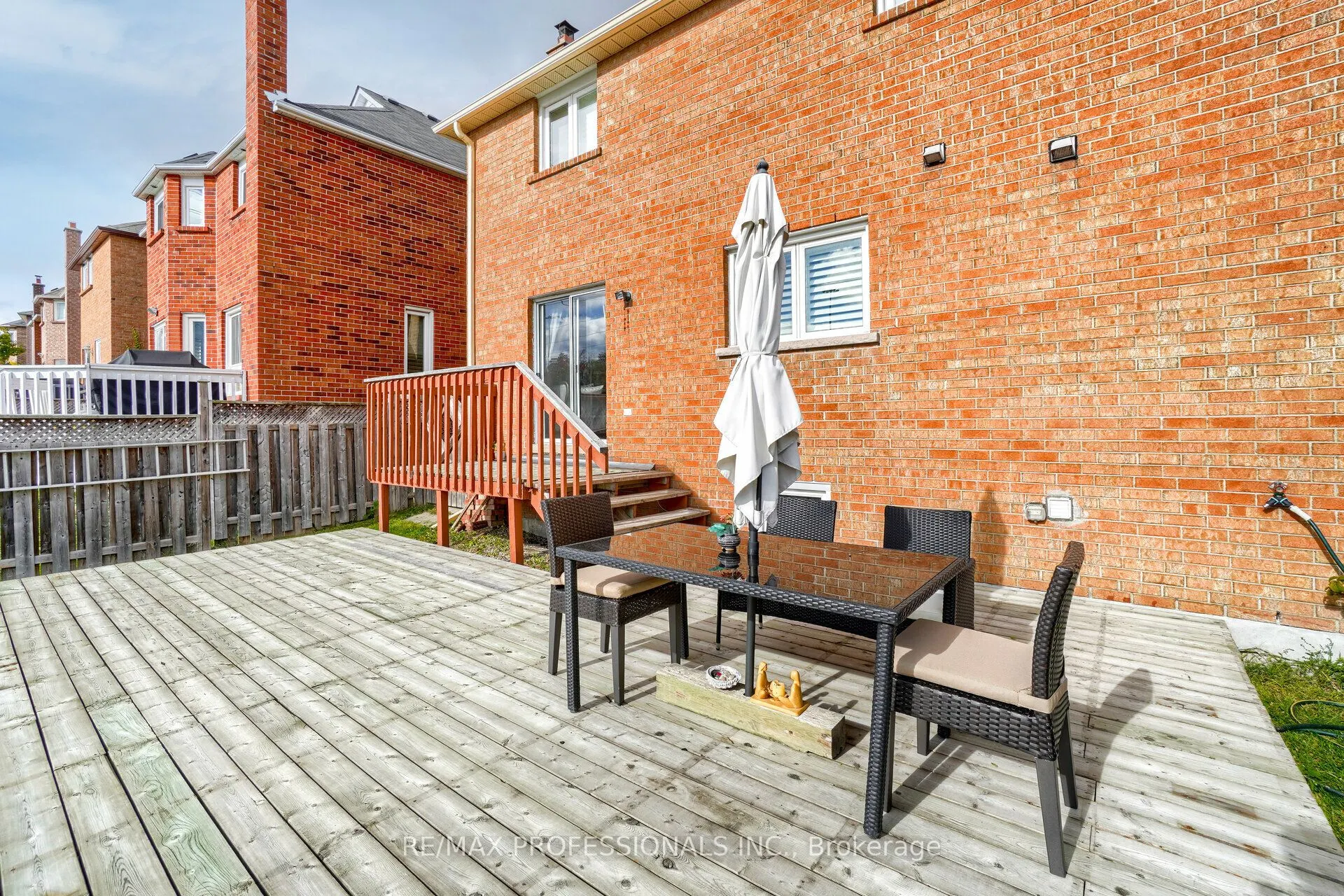 292 Laurentian Avenue