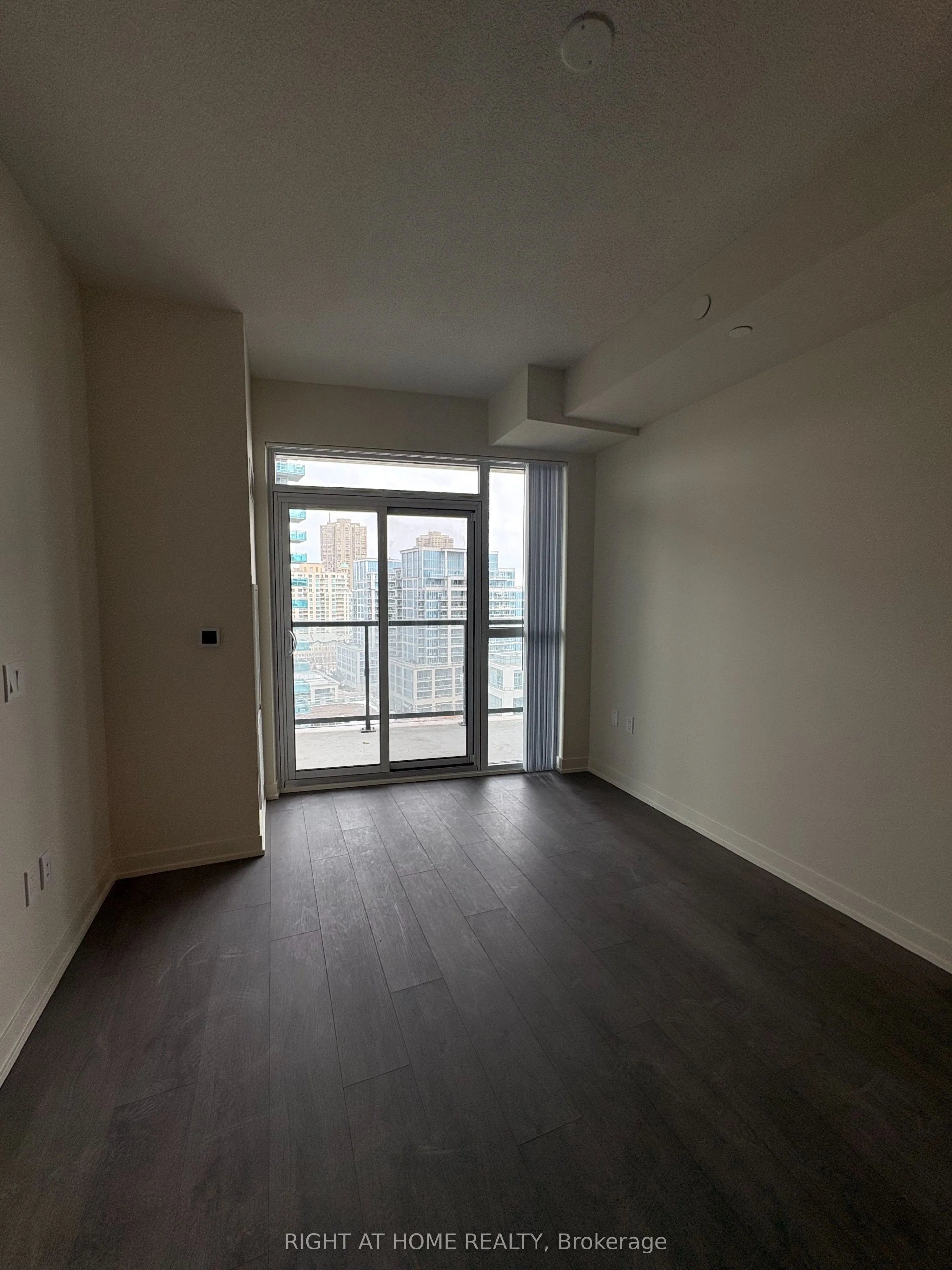38 Annie Craig Drive S, #1212