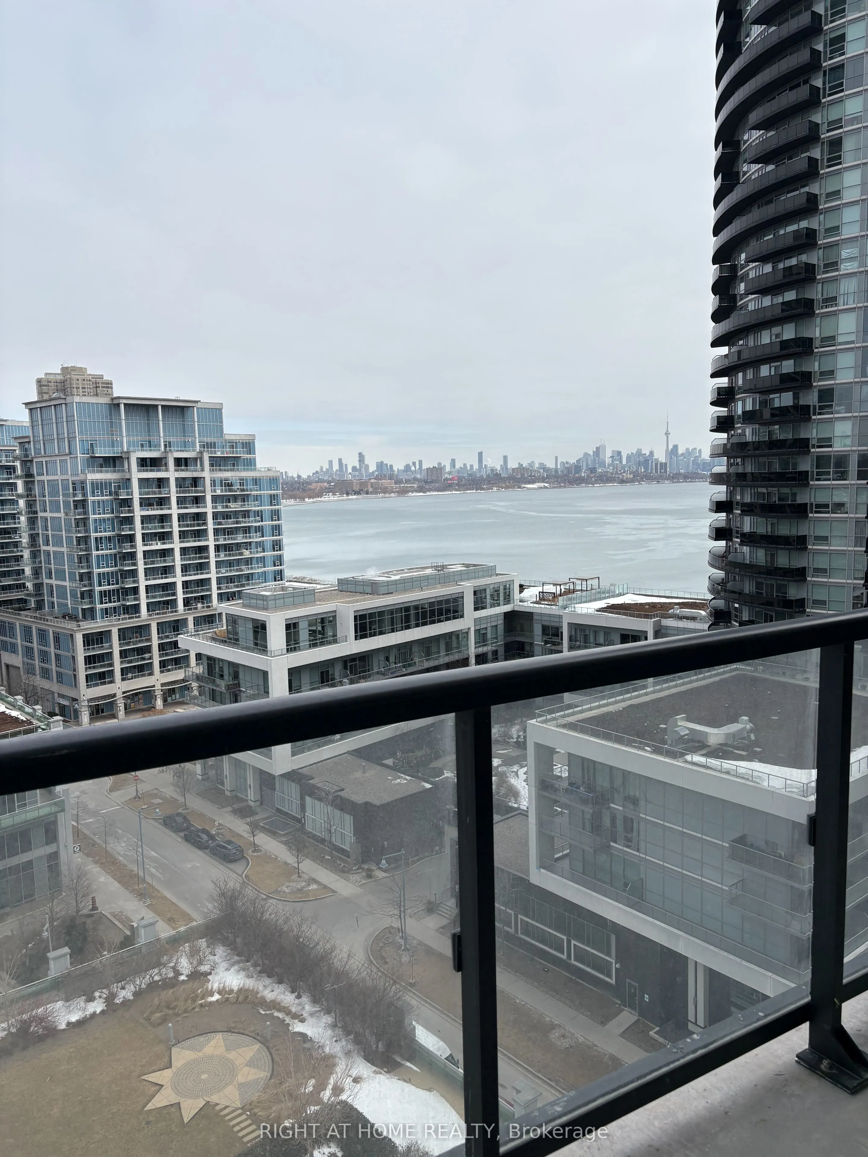 38 Annie Craig Drive S, #1212