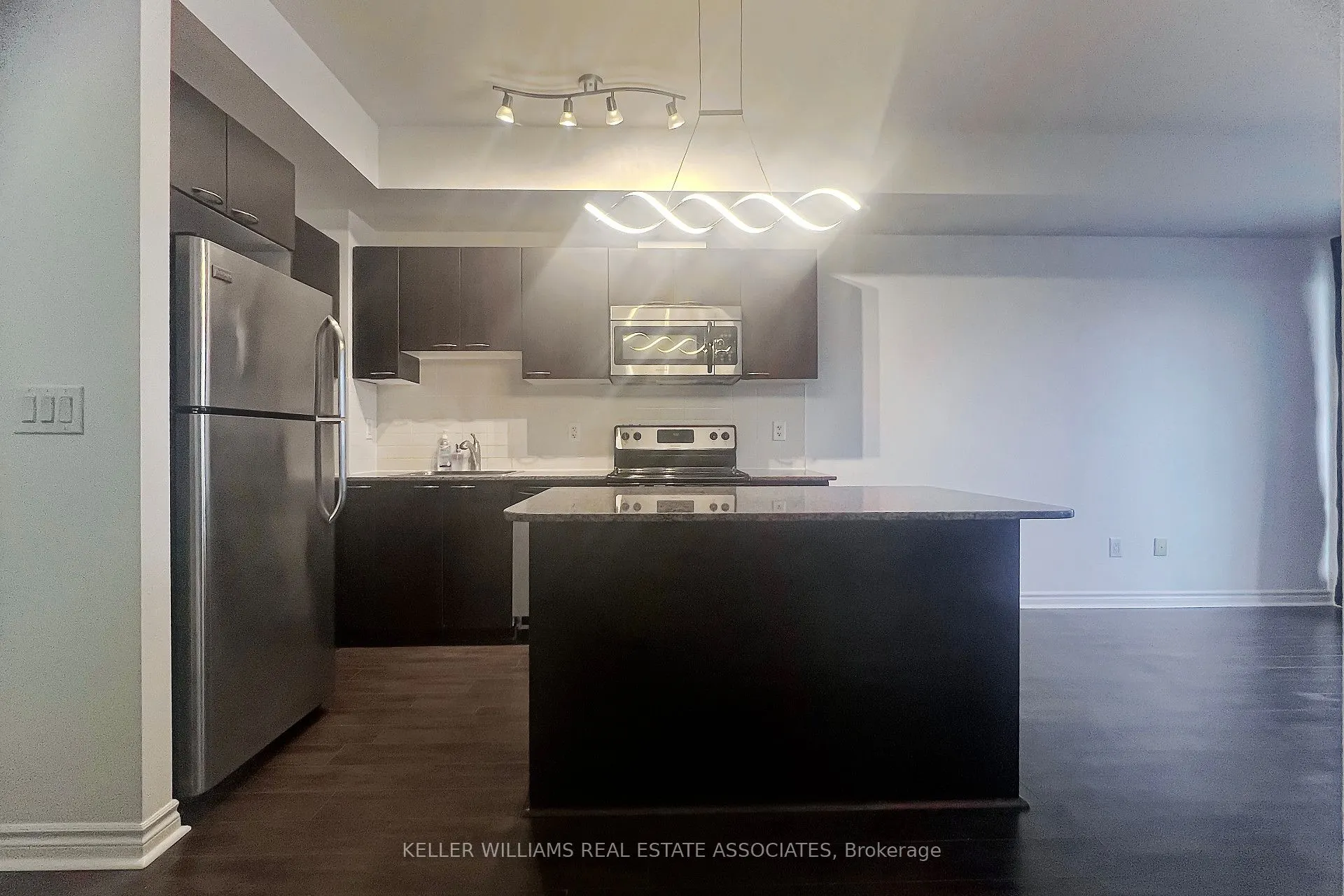 385 Prince Of Wales Drive, #2407