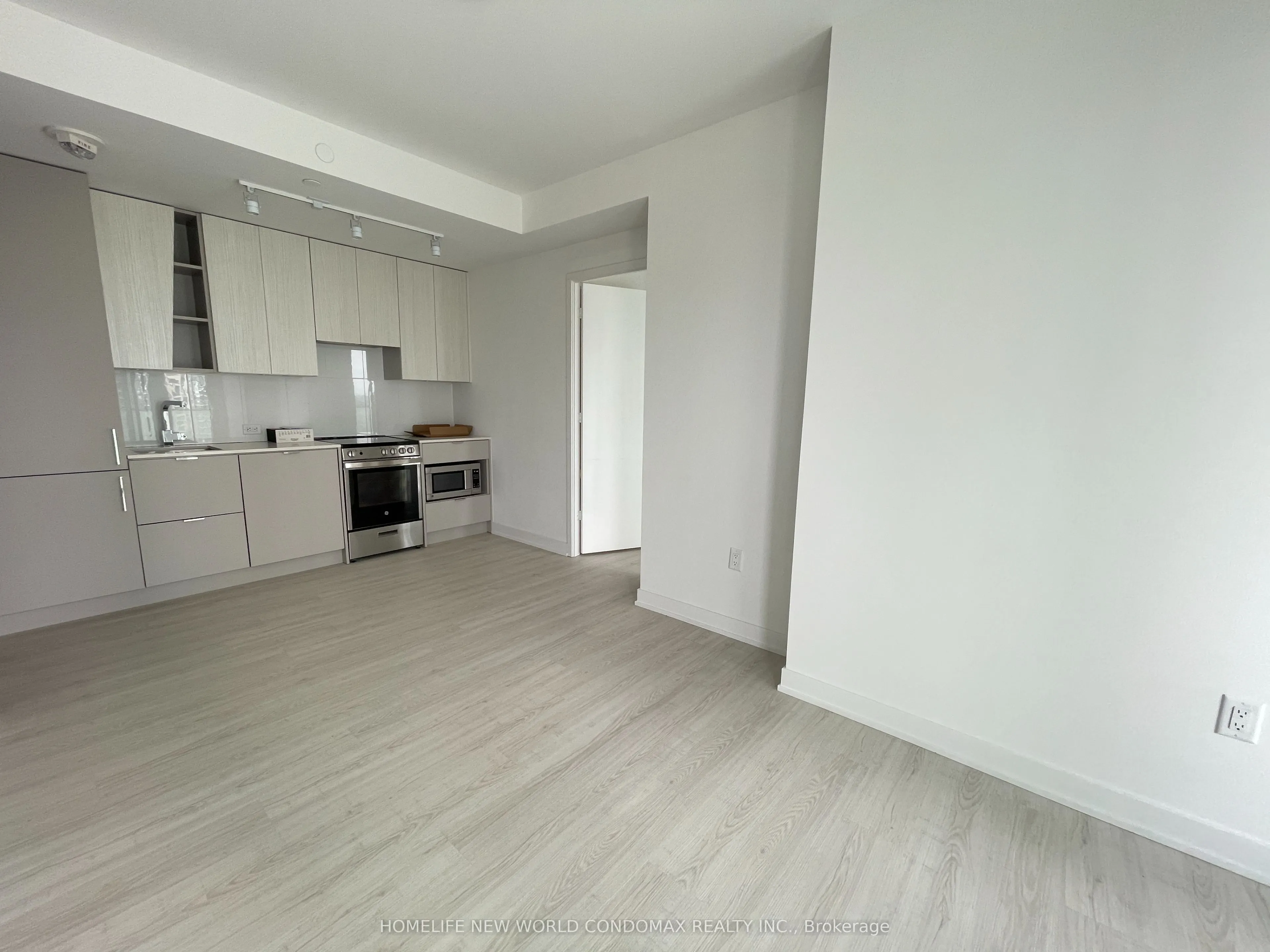 3883 Quartz Road, #1101