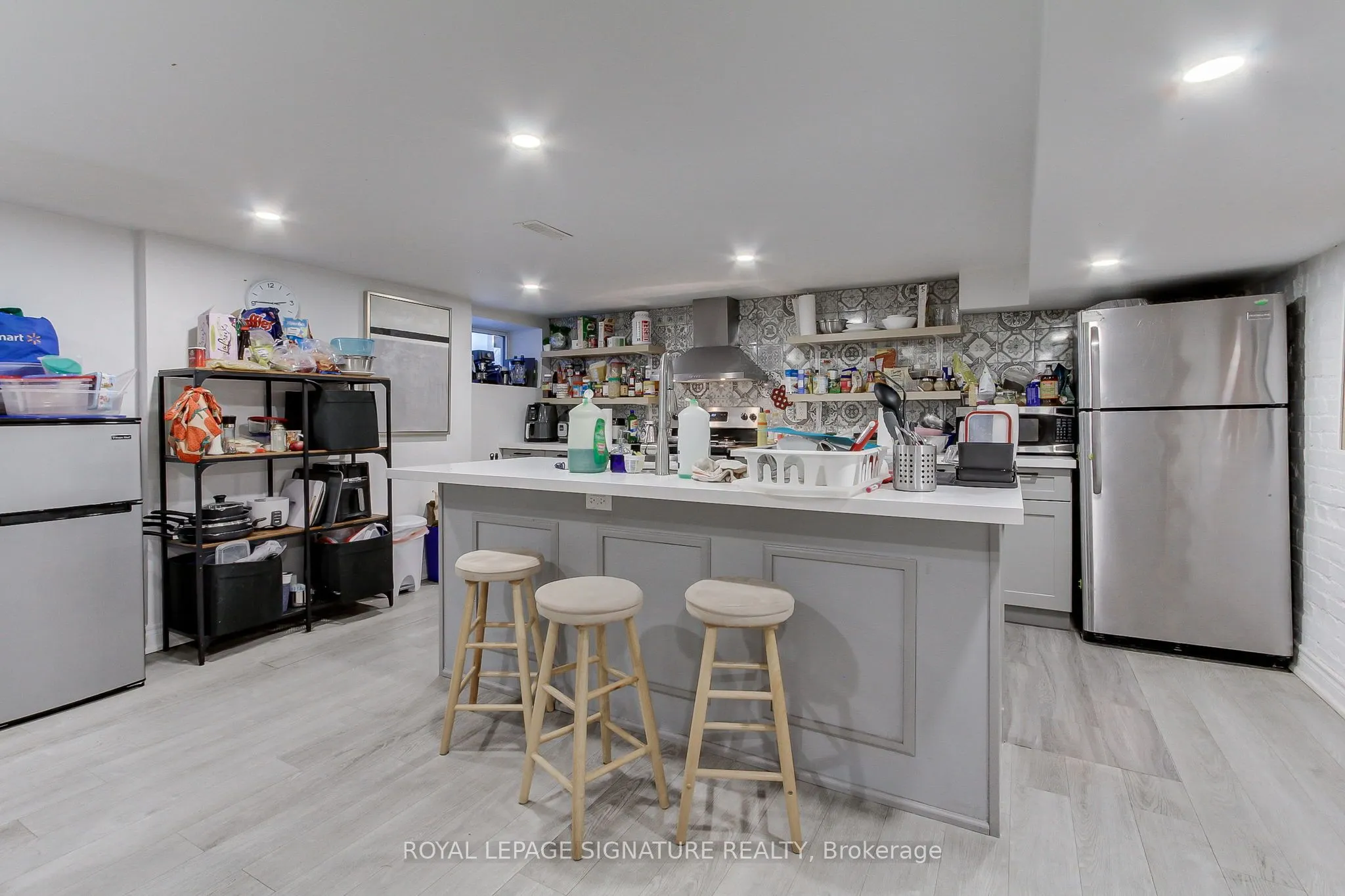 1267 King Street W