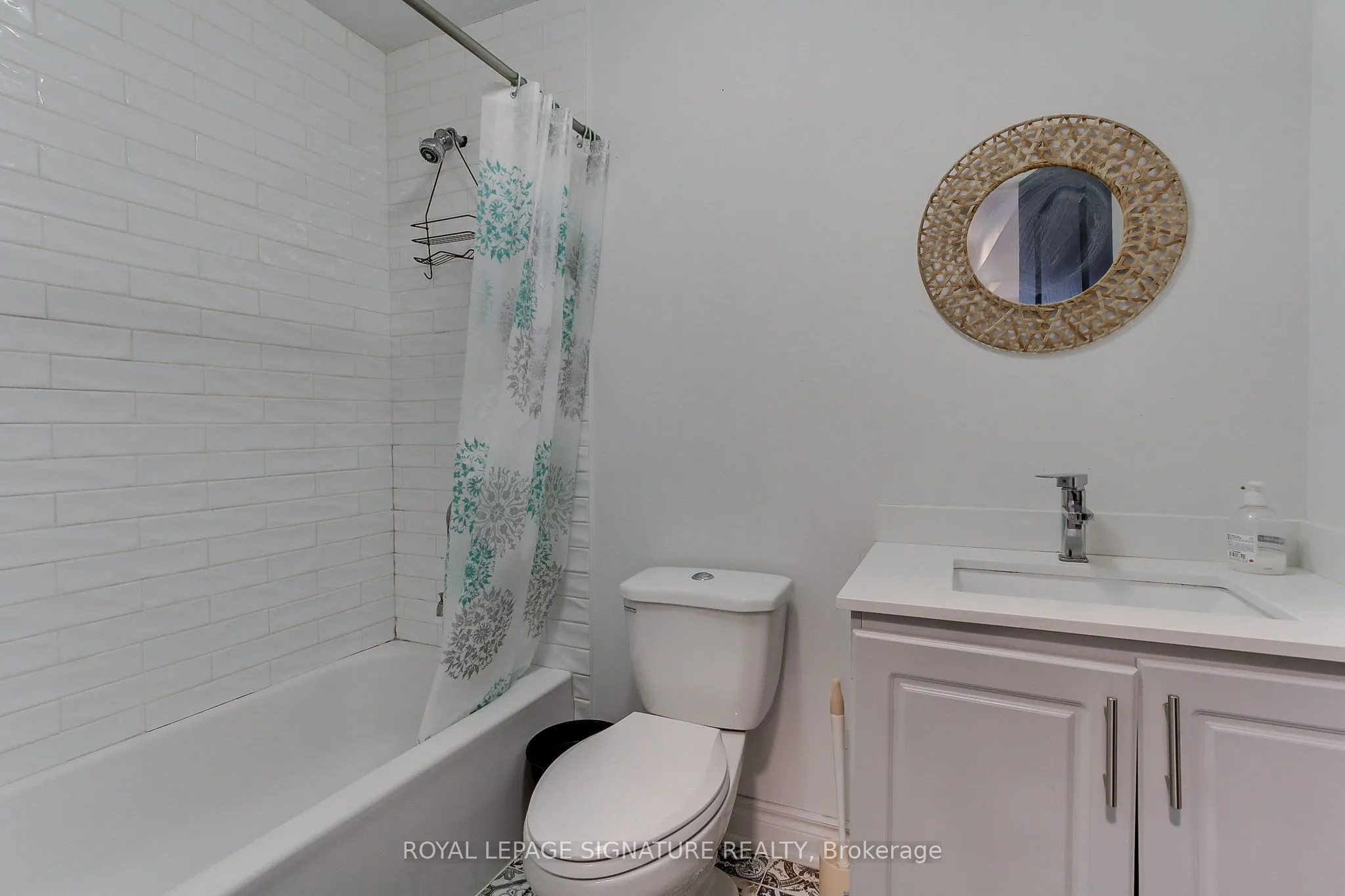 1267 King Street W