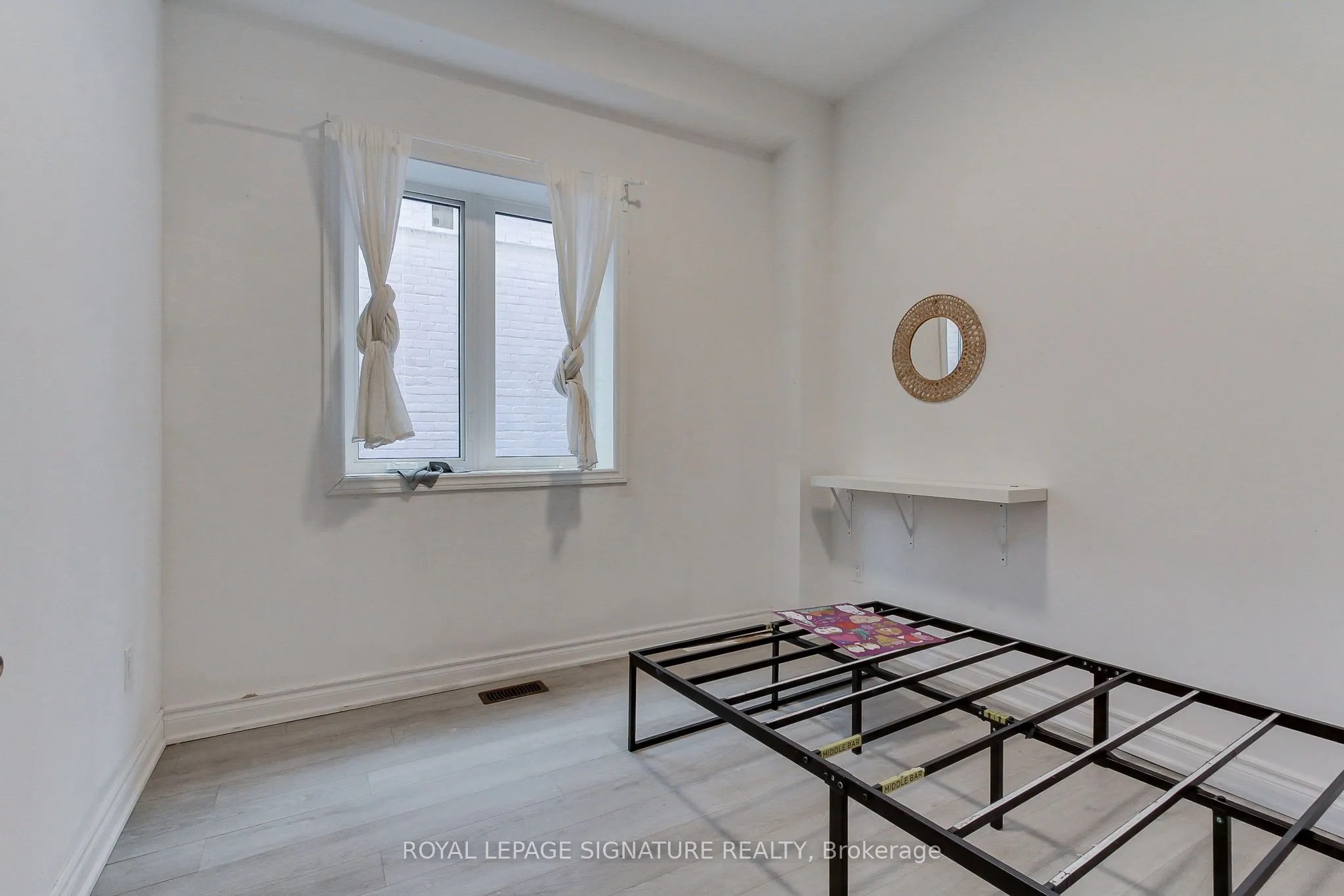 1267 King Street W