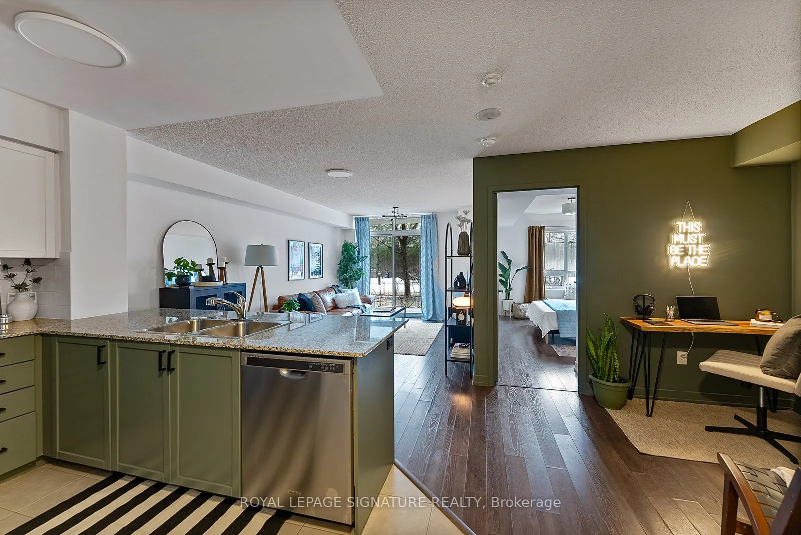 816 Lansdowne Avenue, #115