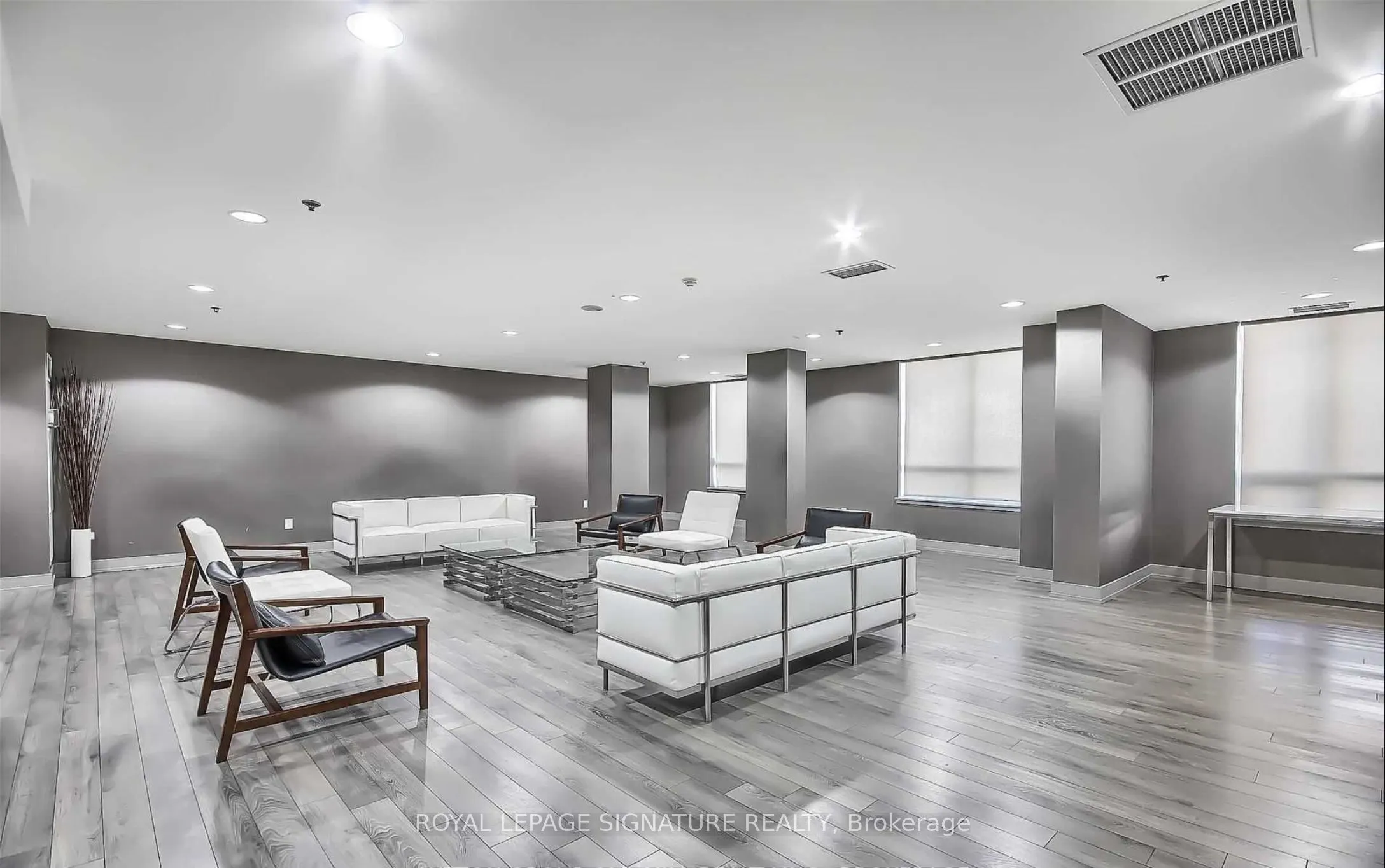 816 Lansdowne Avenue, #115