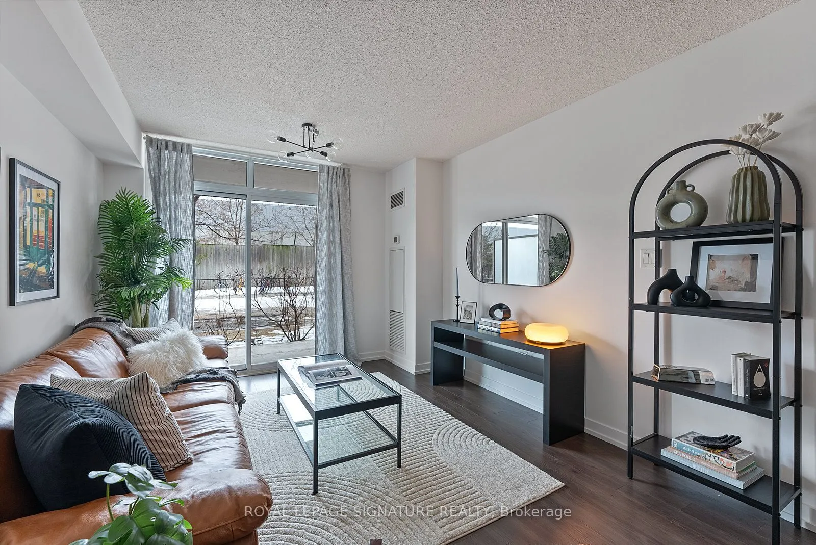 816 Lansdowne Avenue, #115