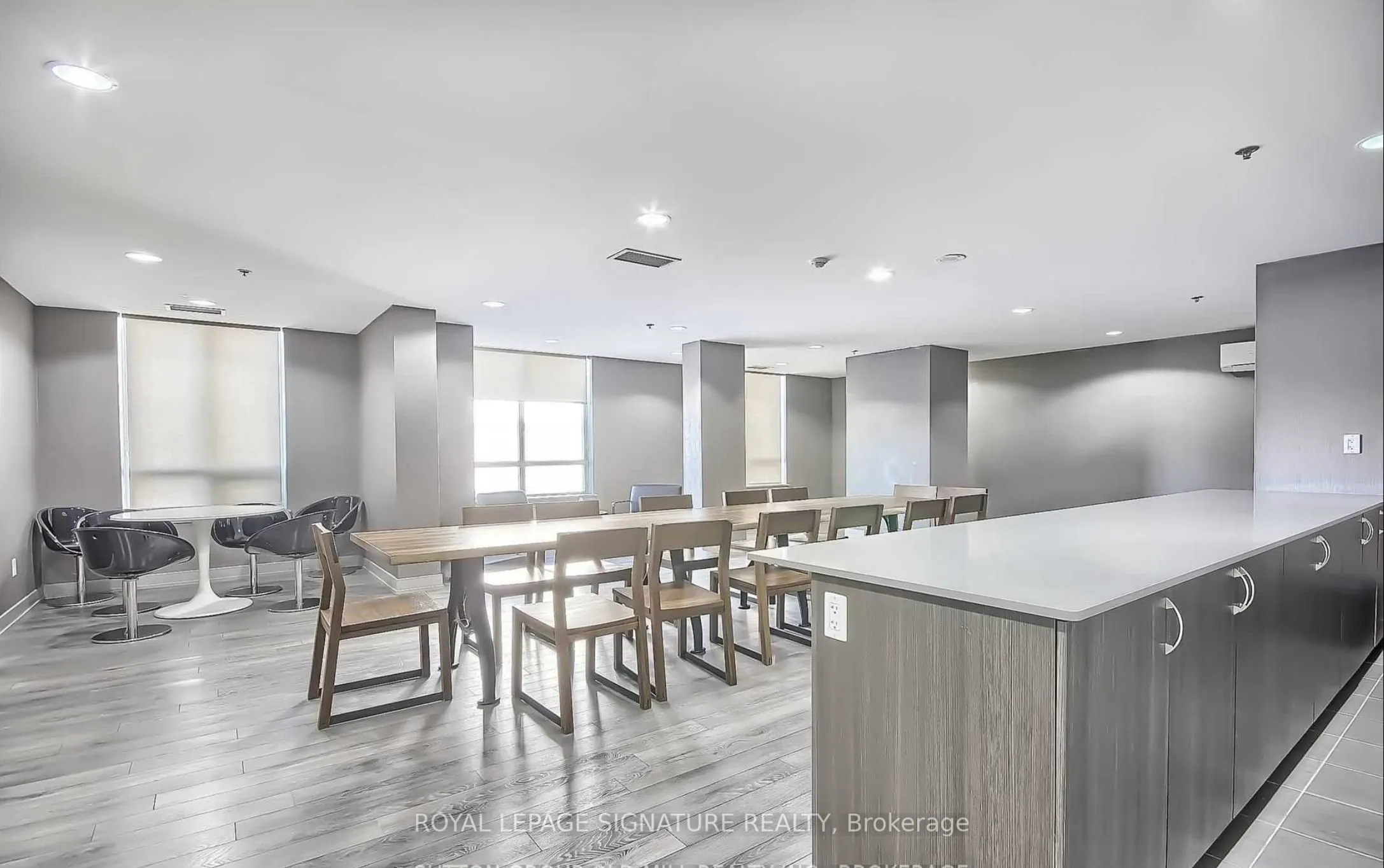 816 Lansdowne Avenue, #115