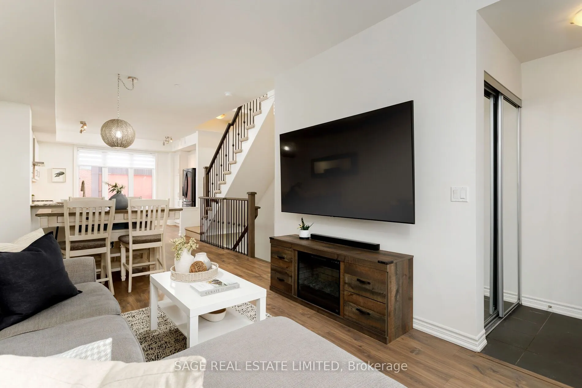 80 Eastwood Park Gardens, #10