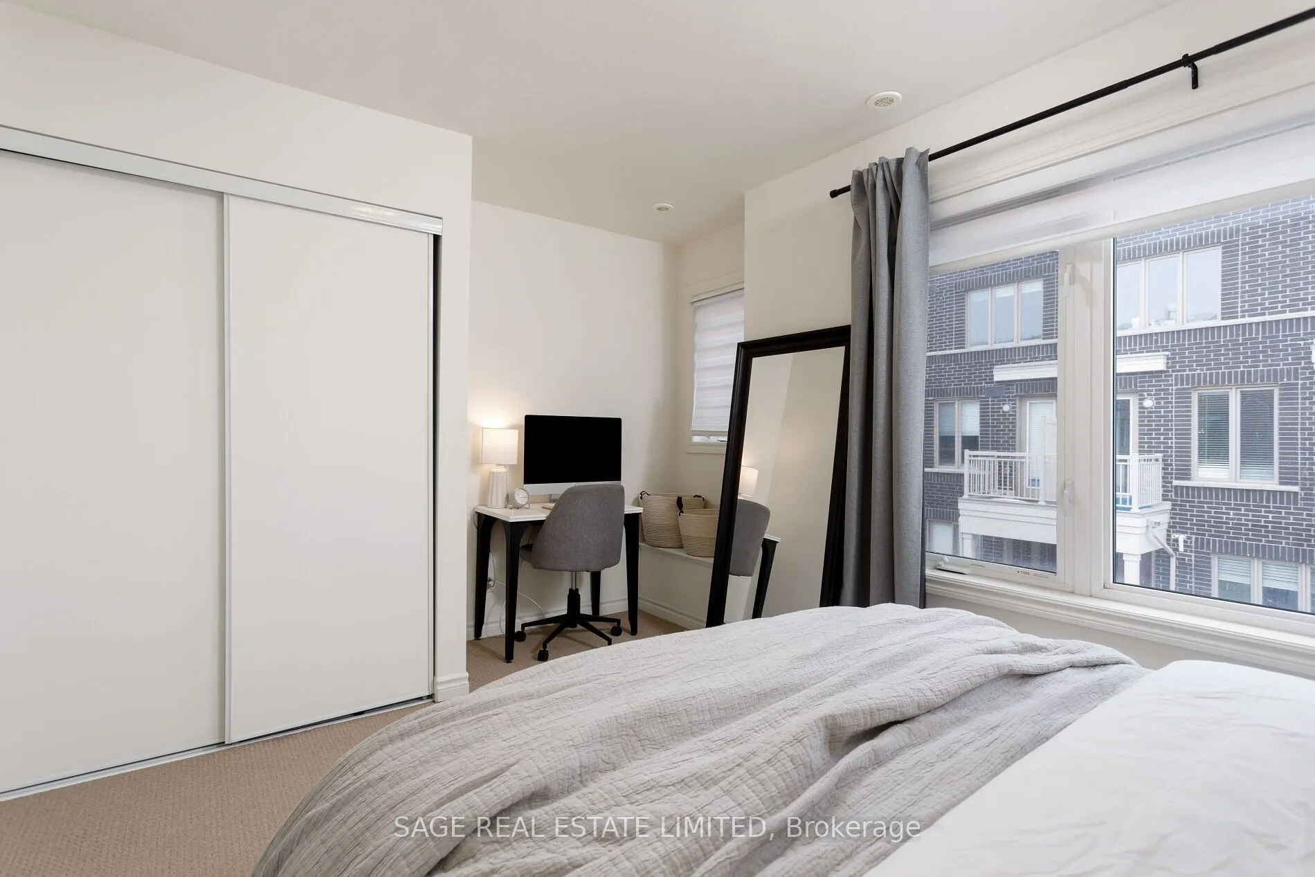 80 Eastwood Park Gardens, #10