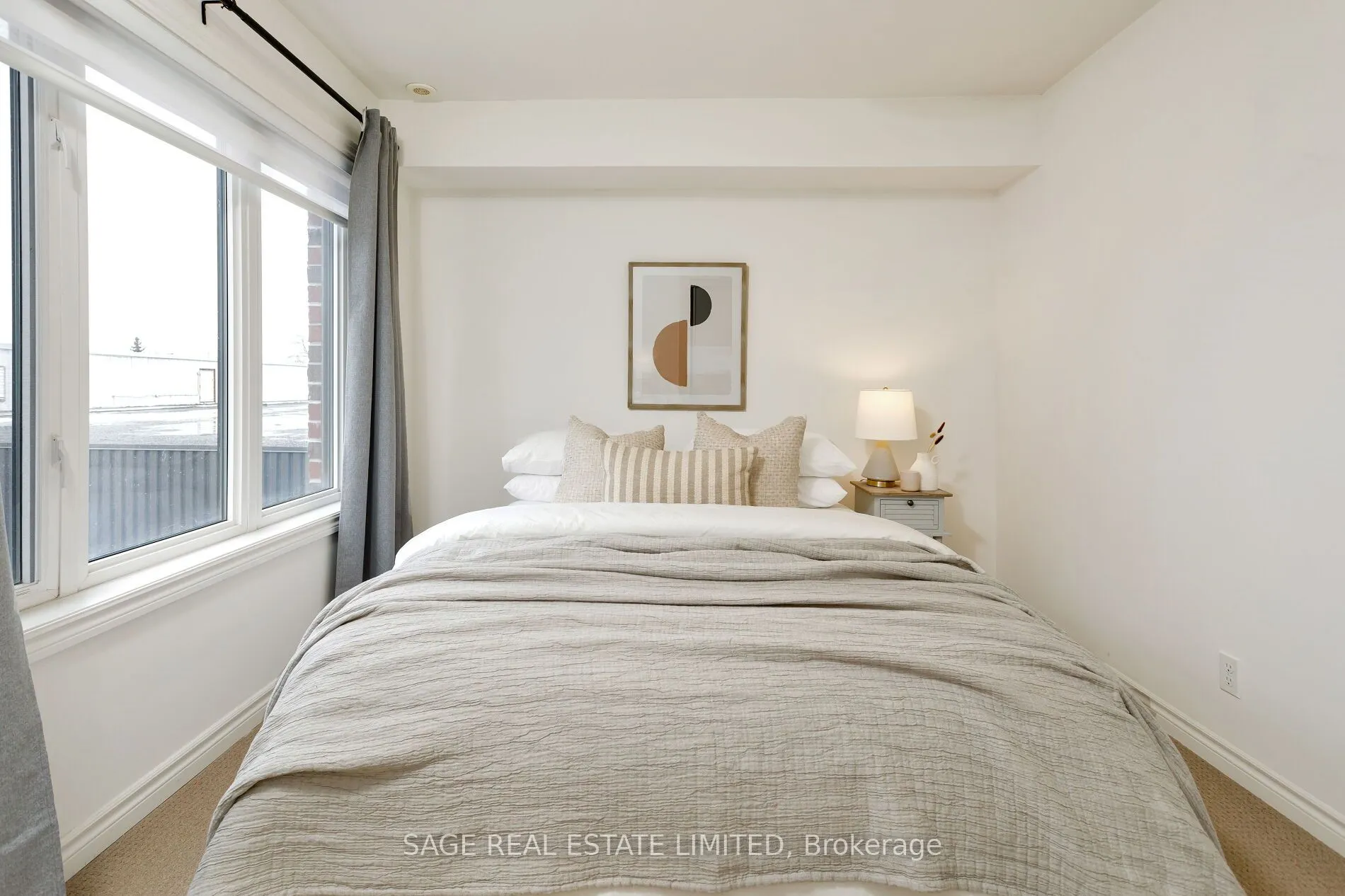 80 Eastwood Park Gardens, #10