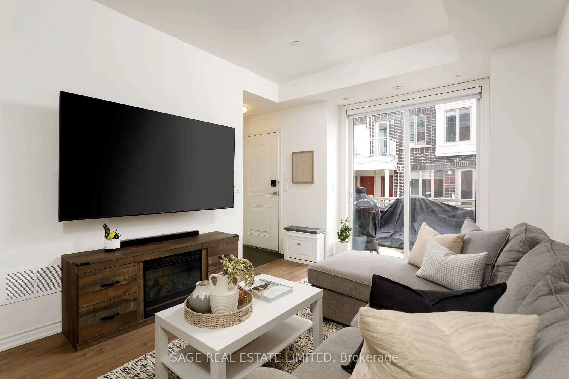 80 Eastwood Park Gardens, #10