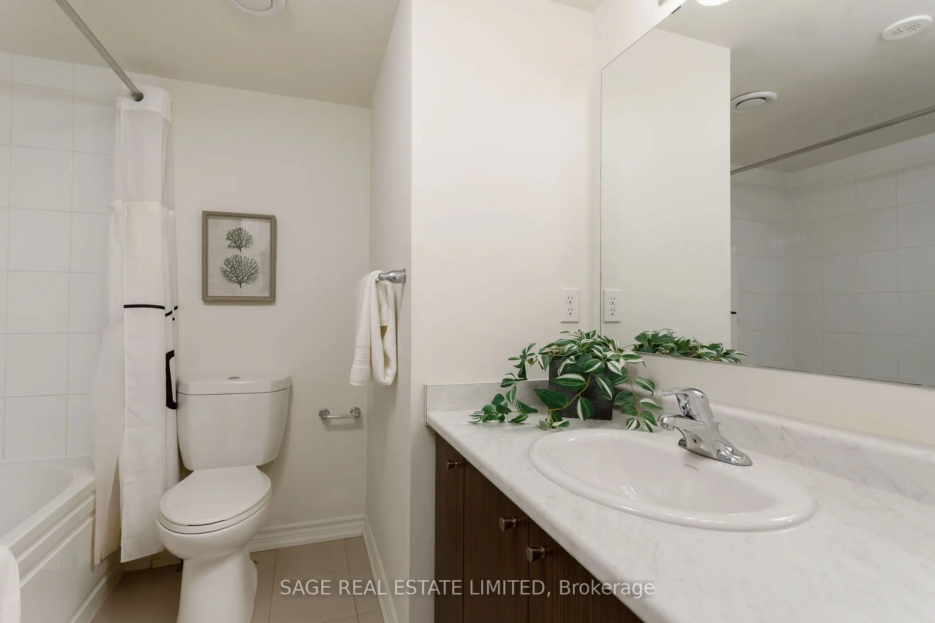 80 Eastwood Park Gardens, #10