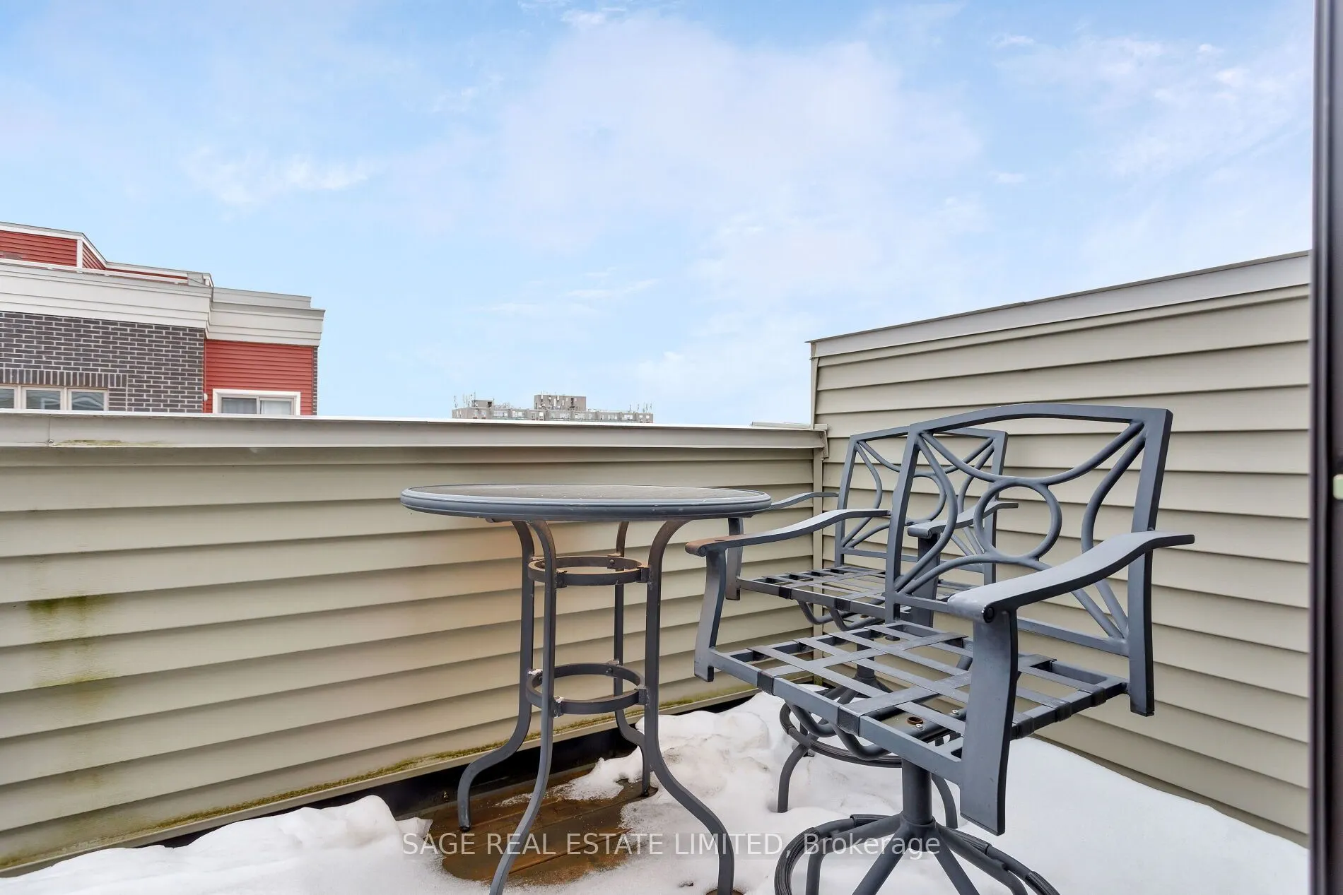 80 Eastwood Park Gardens, #10