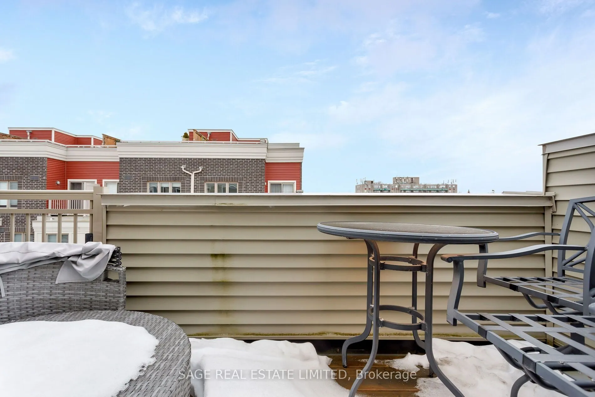 80 Eastwood Park Gardens, #10