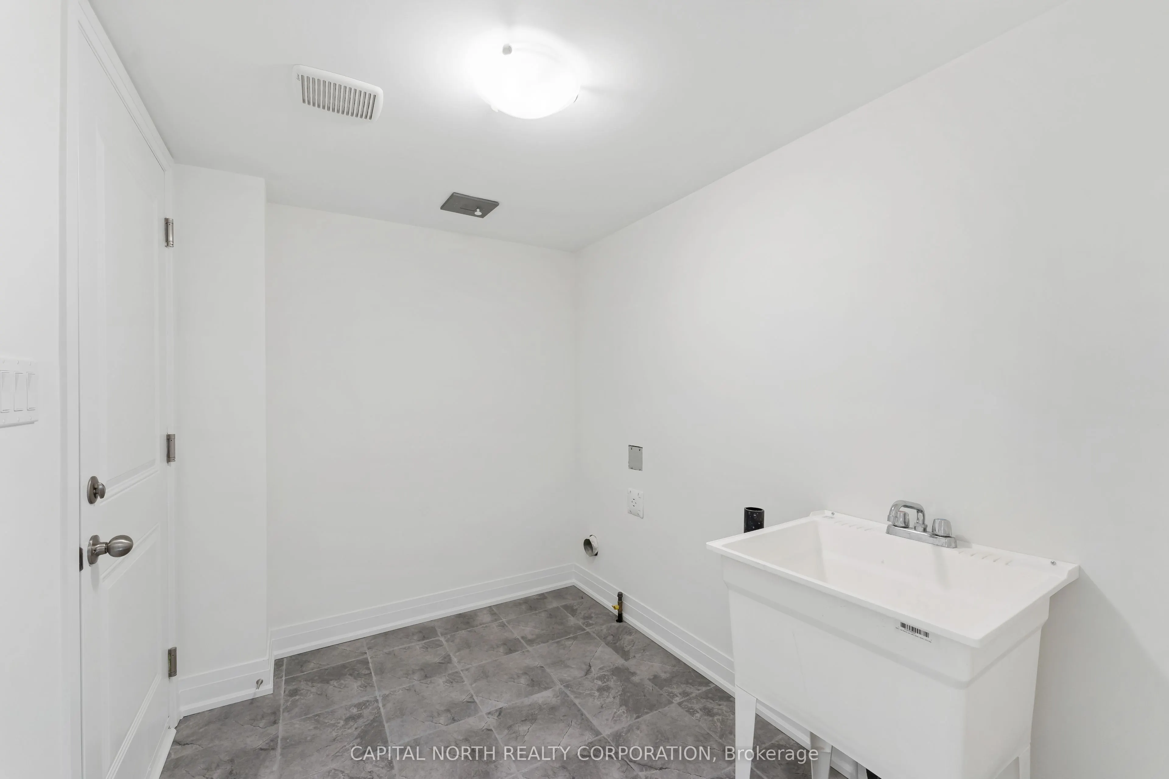 82 Salina Street