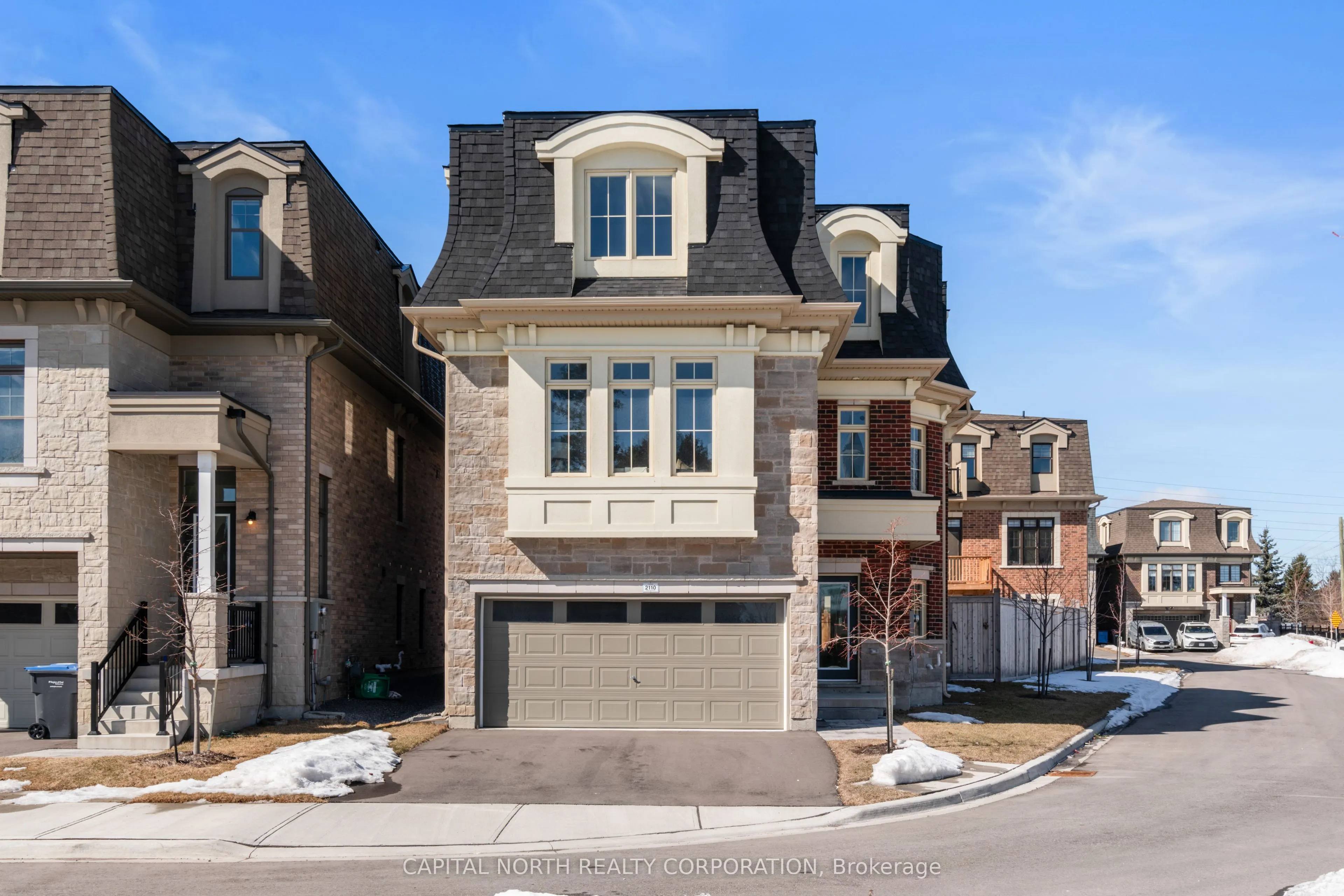 2110 Royal Gala Circle