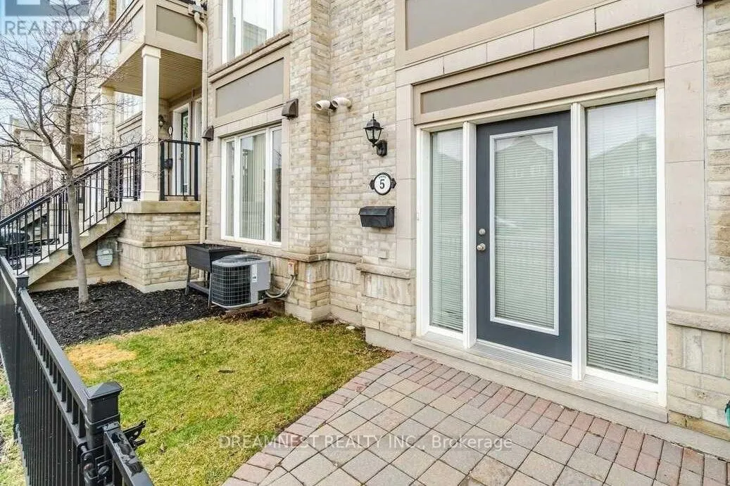 5005 Oscar Peterson Boulevard #5