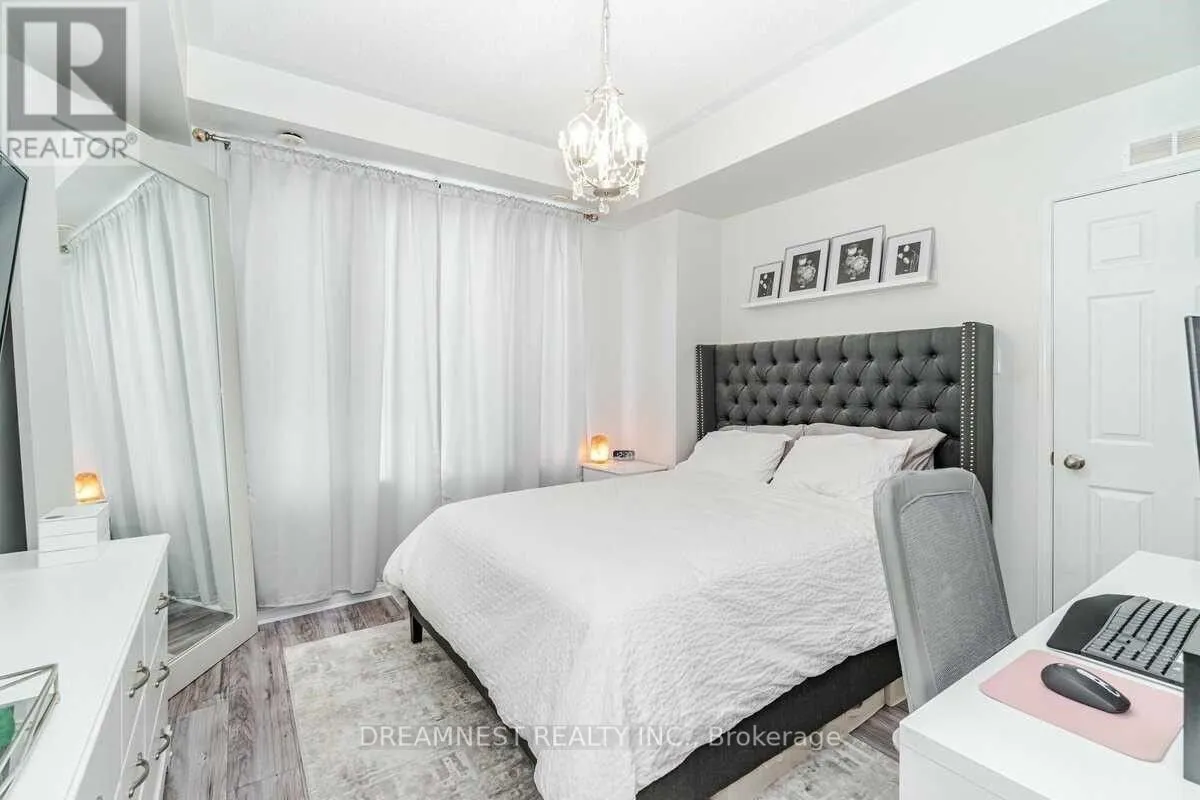 5005 Oscar Peterson Boulevard #5