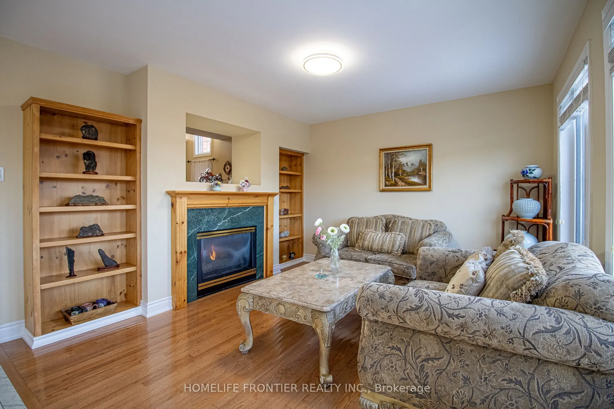2442 Yorktown Circle