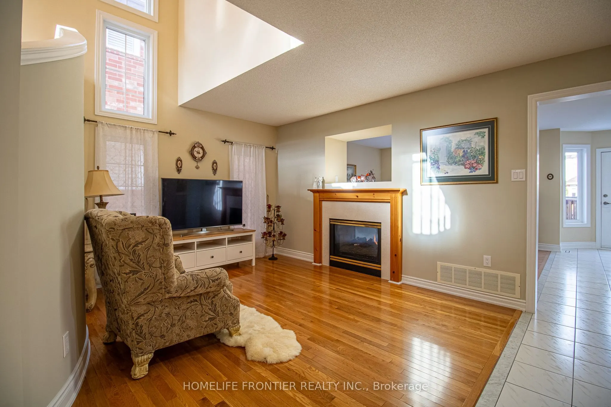2442 Yorktown Circle