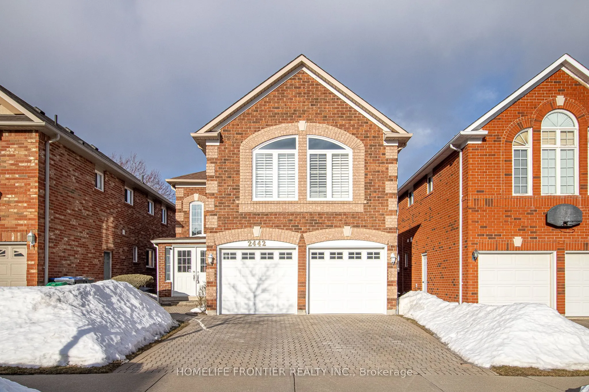 2442 Yorktown Circle