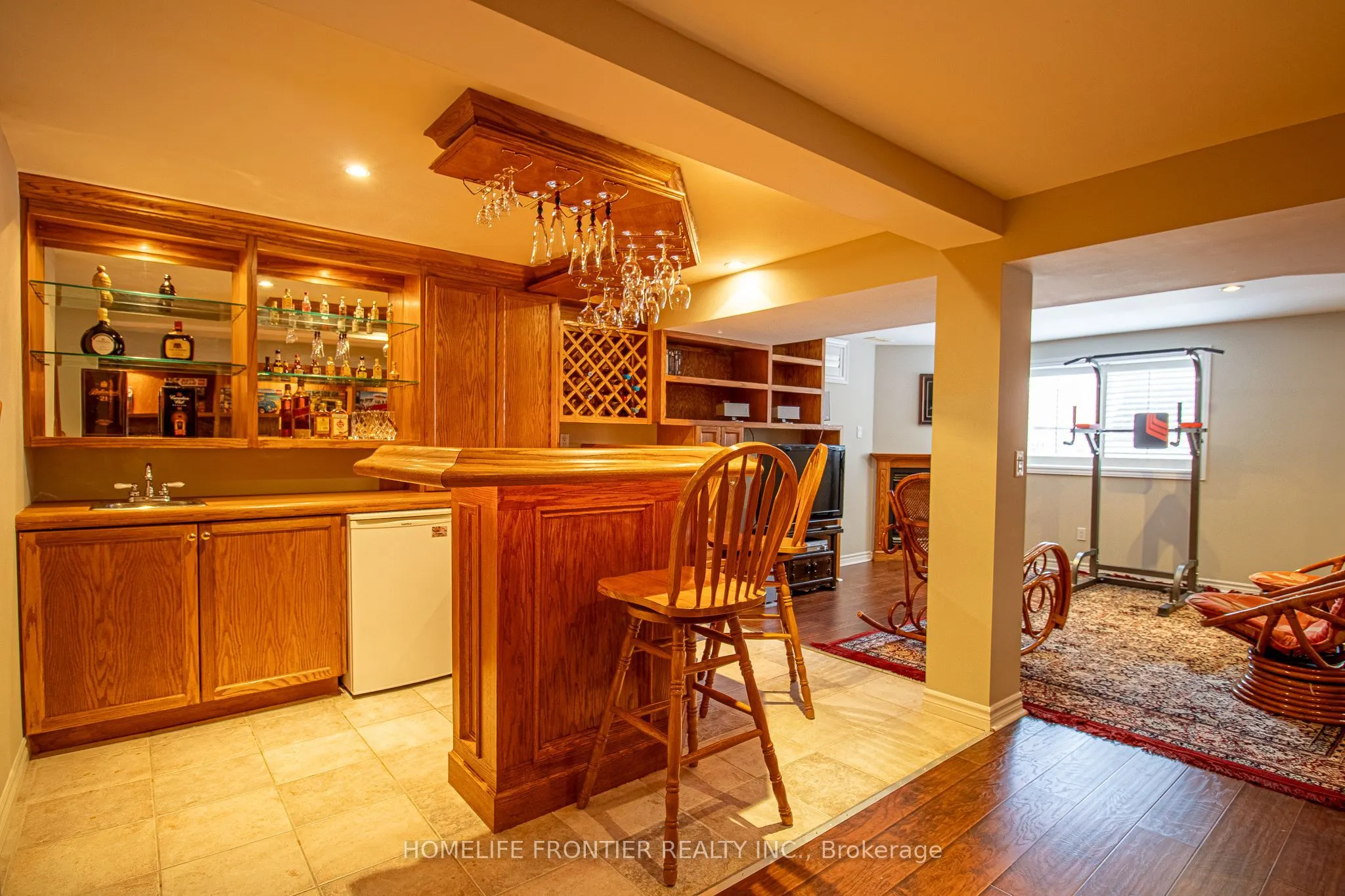 2442 Yorktown Circle