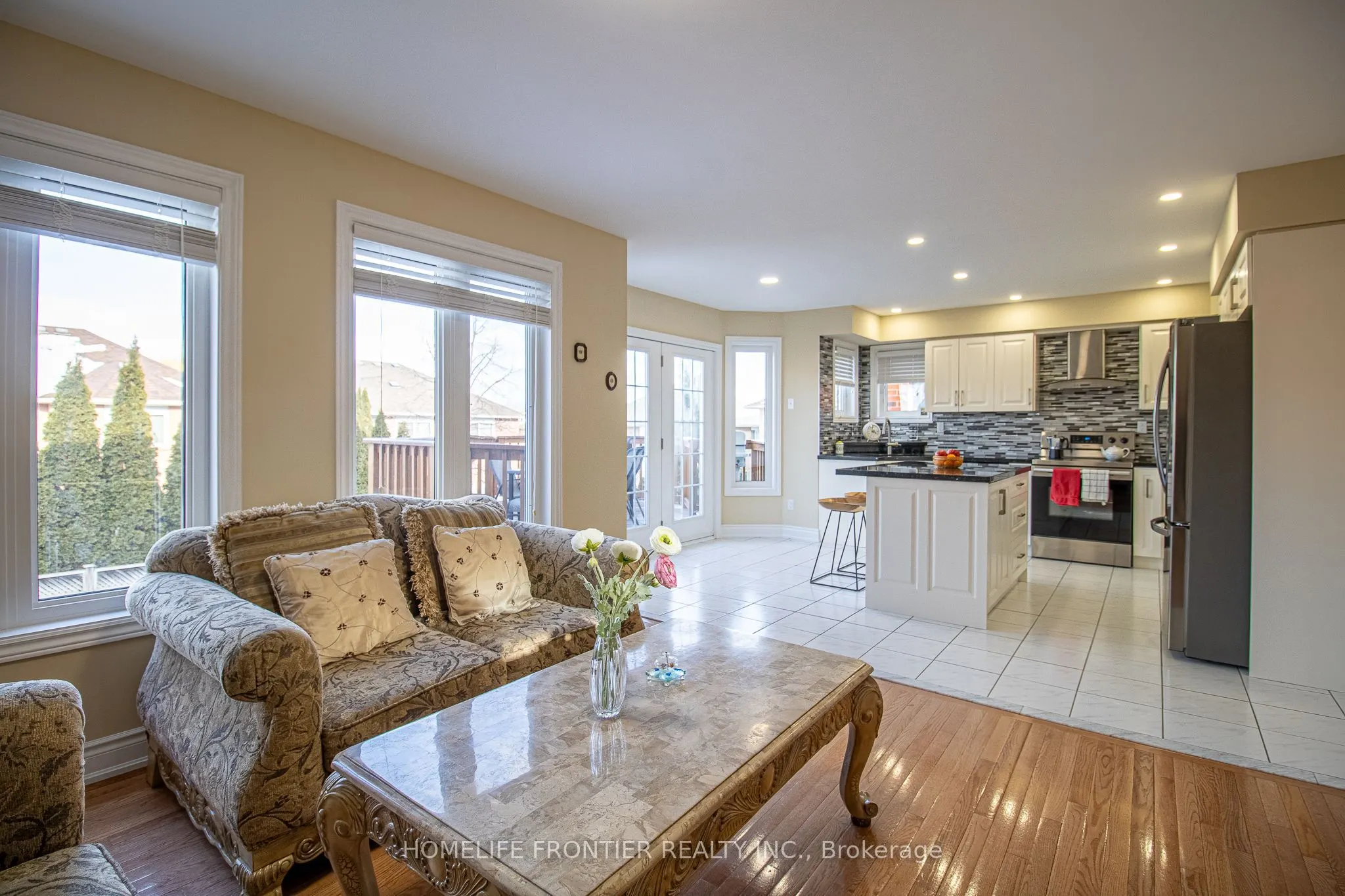 2442 Yorktown Circle