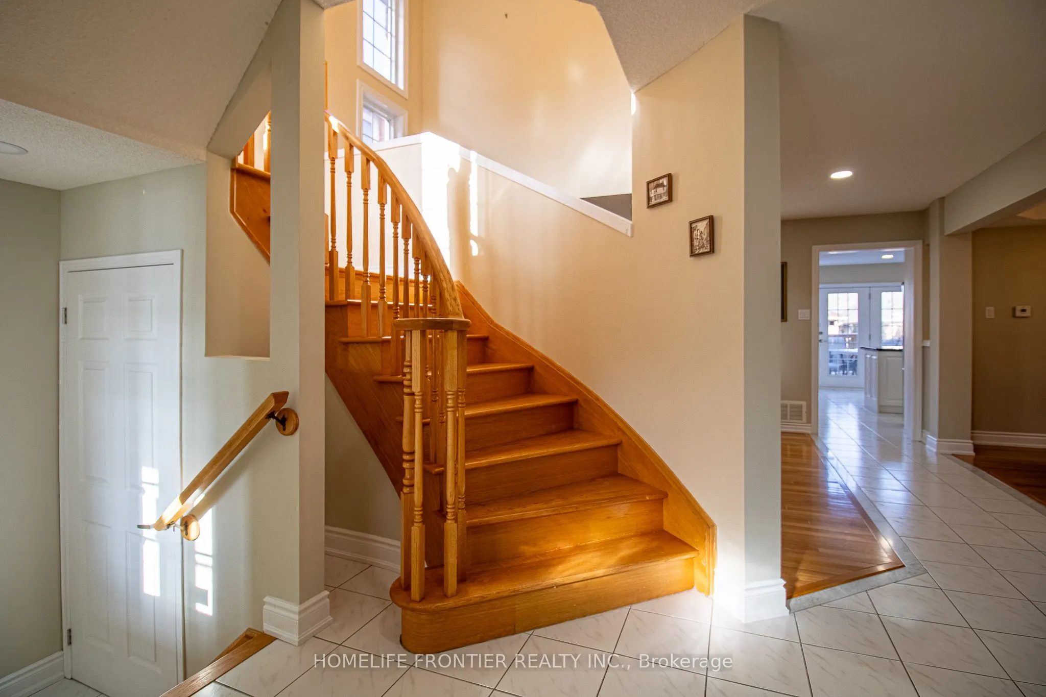 2442 Yorktown Circle