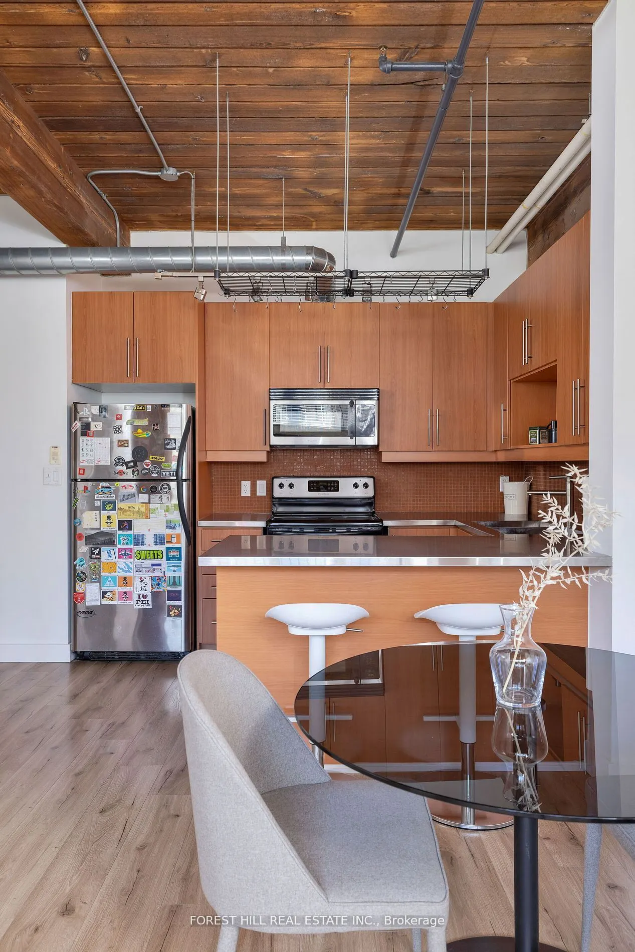 2154 Dundas Street W #105