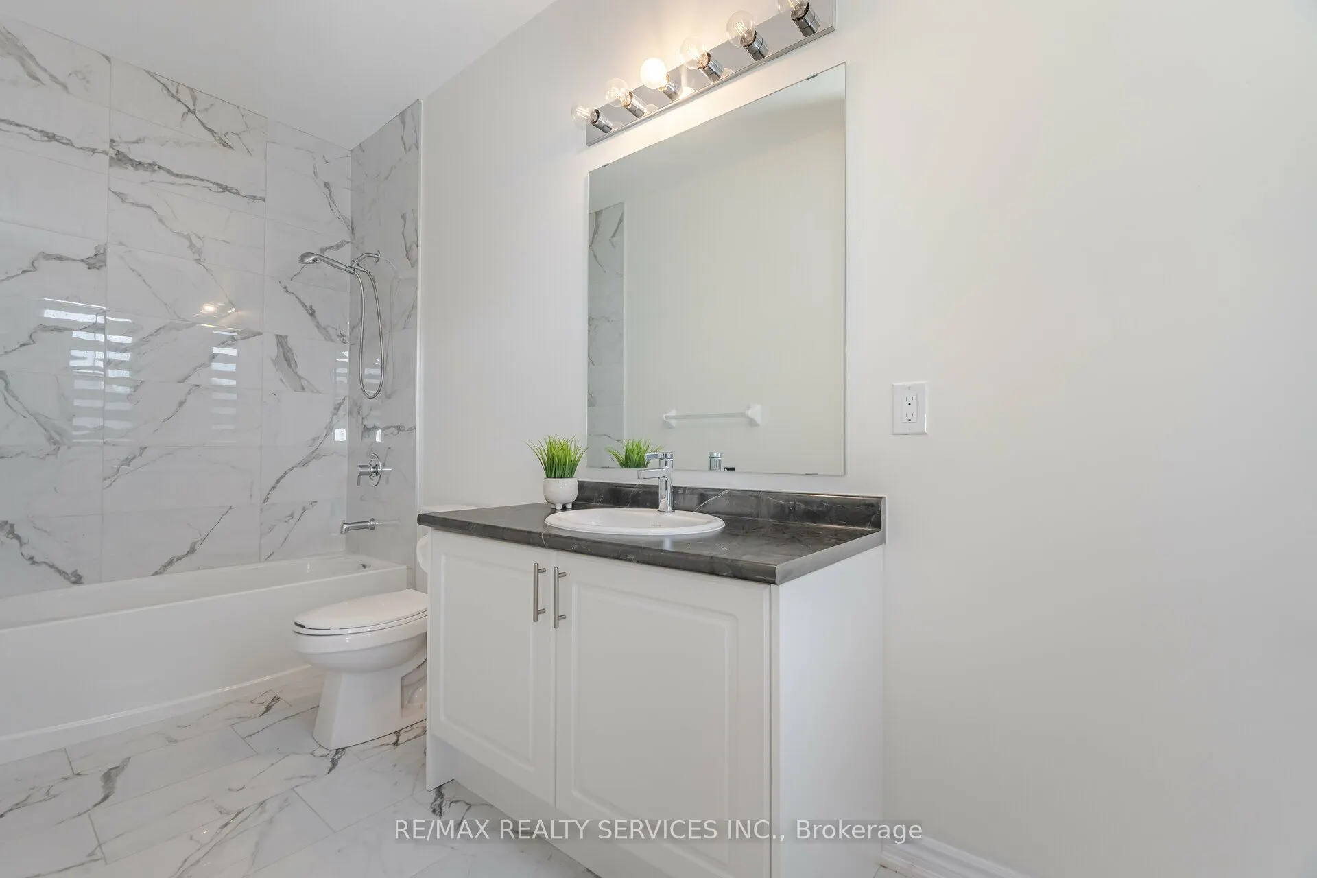 43 Rainbrook Close