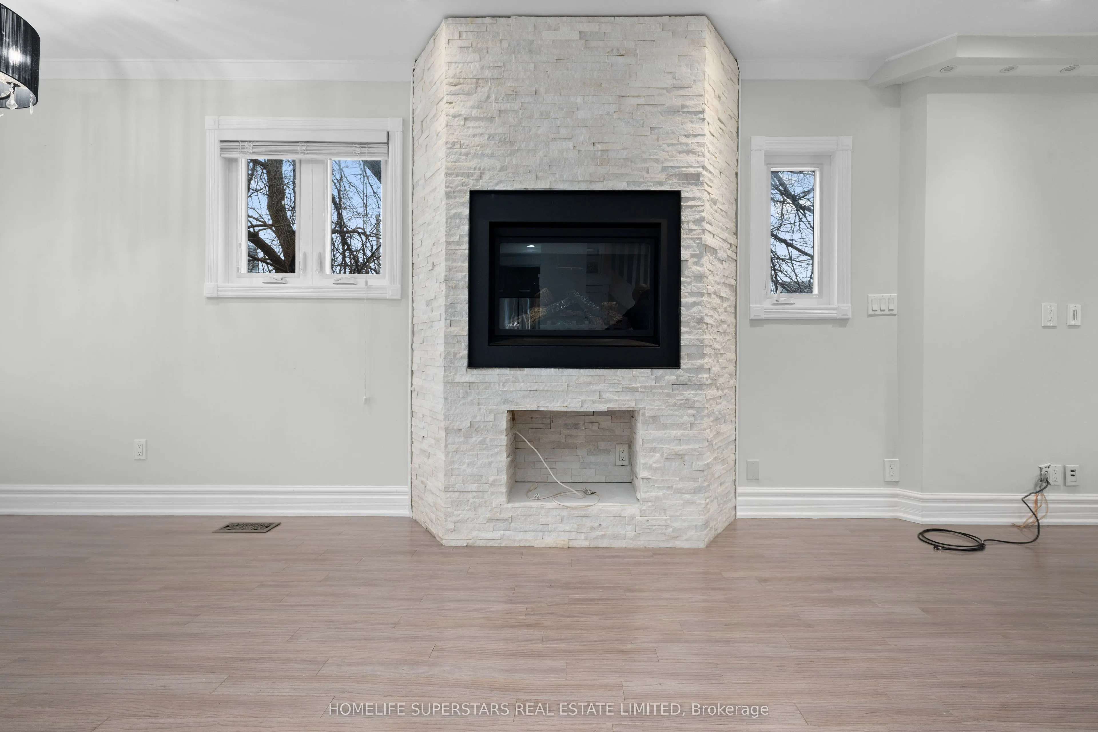 5 Aldgate Avenue