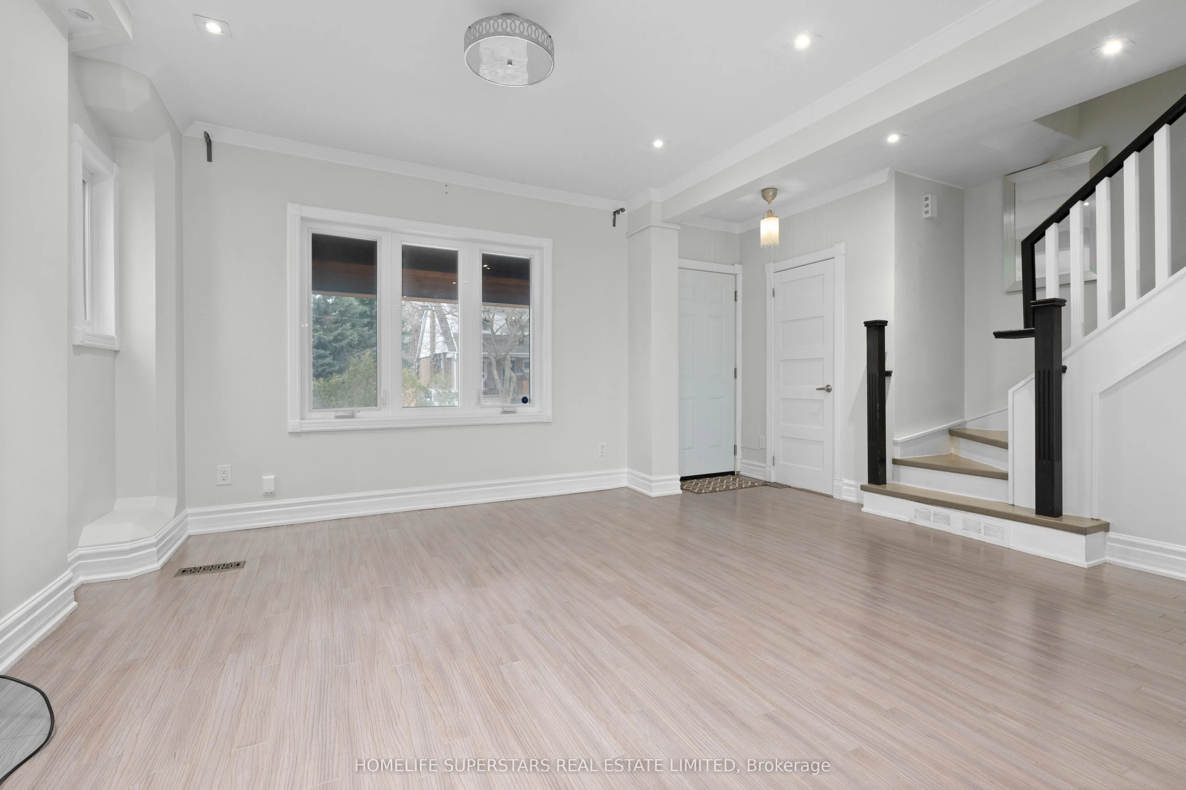 5 Aldgate Avenue