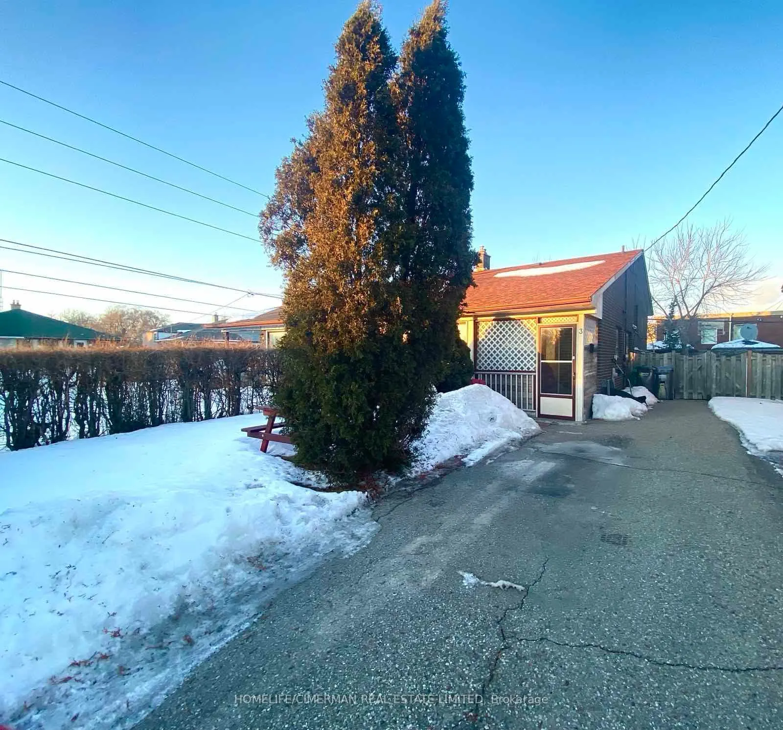 3 Benton Street