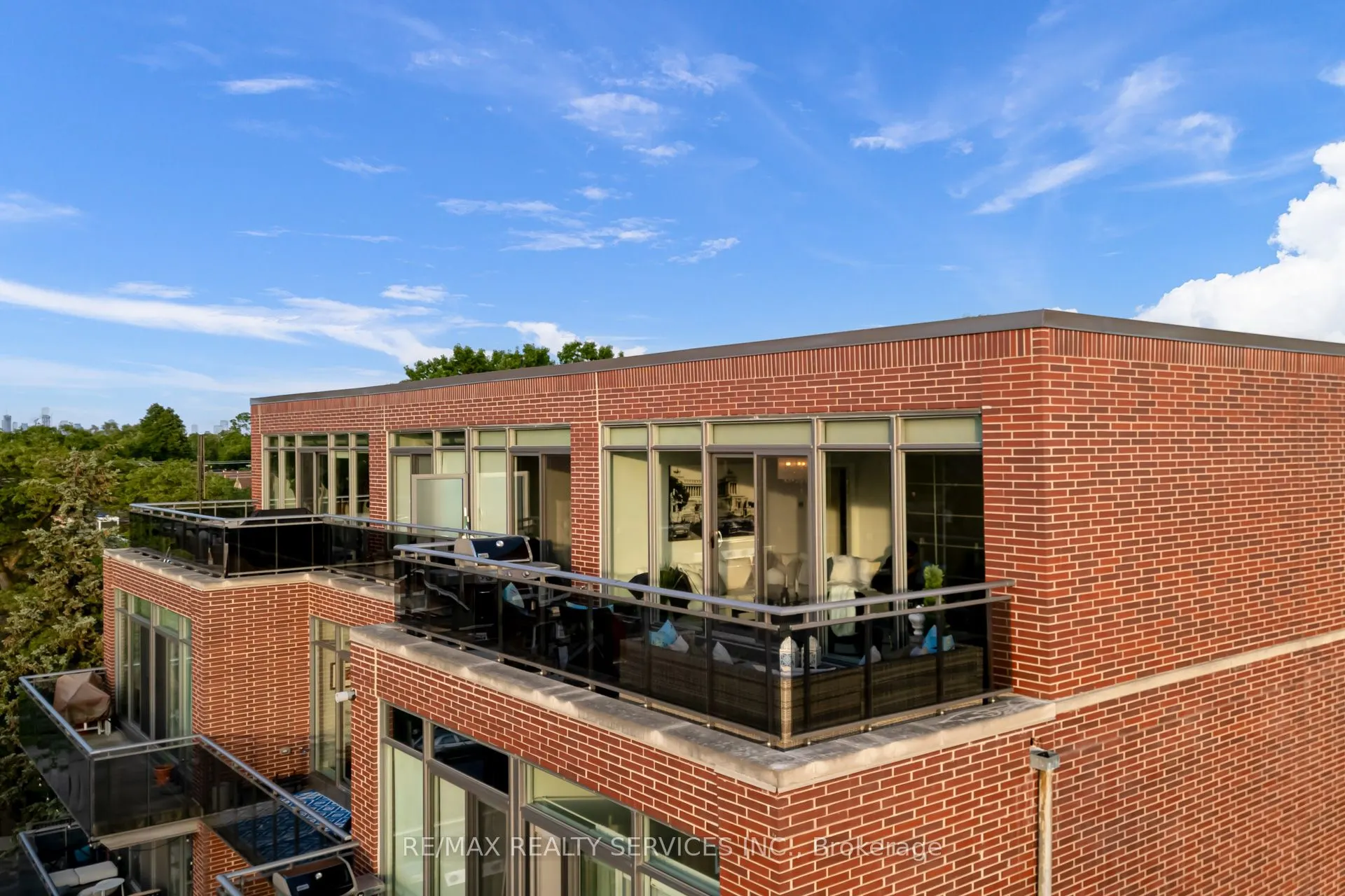 588 Annette Street, #503
