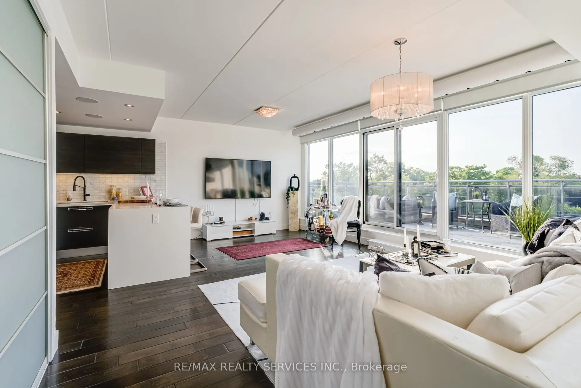 588 Annette Street, #503