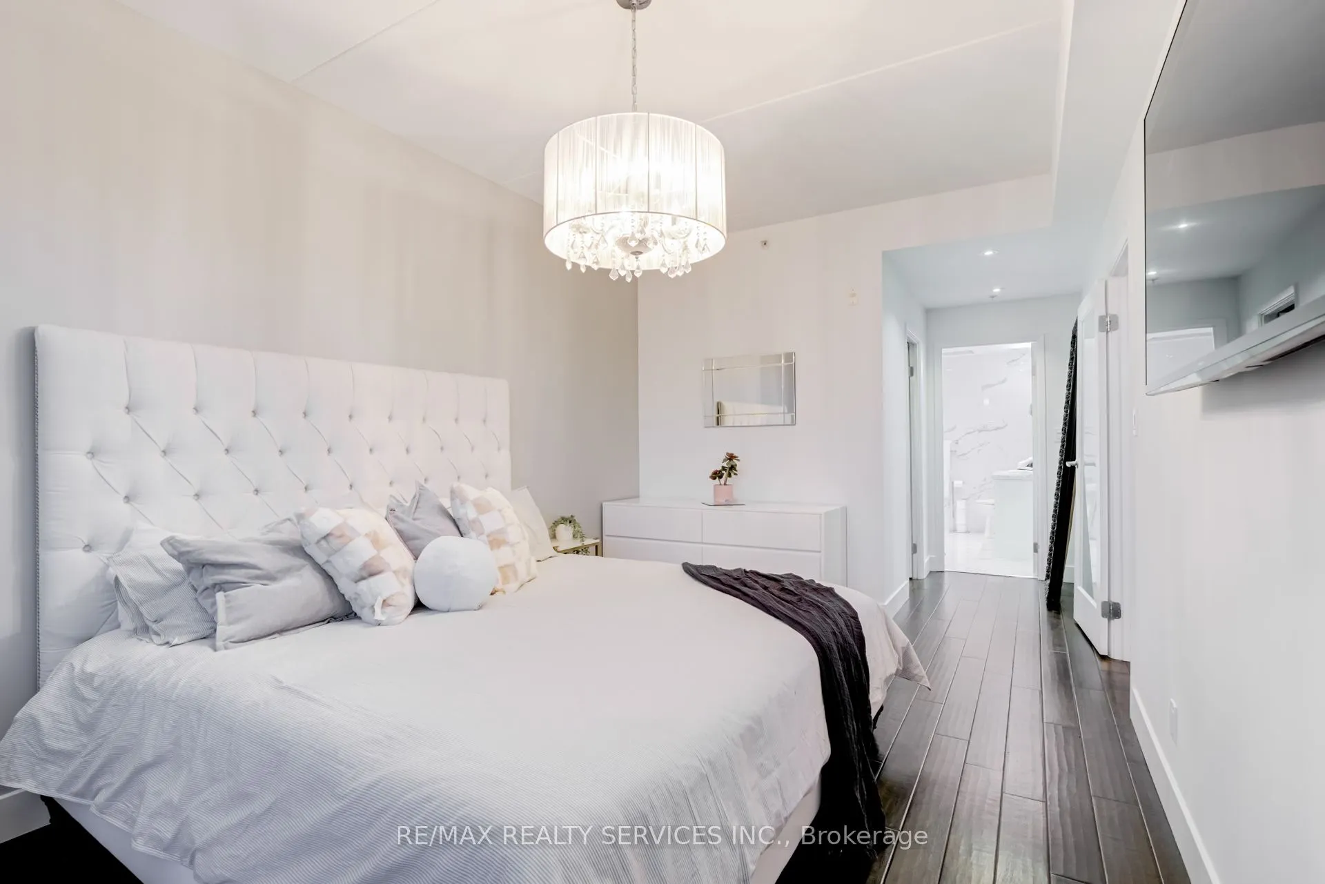 588 Annette Street, #503