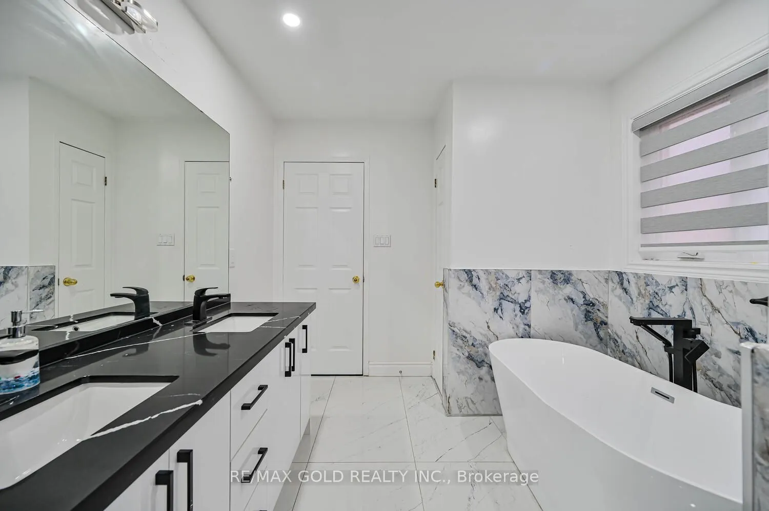 247 Cresthaven Road