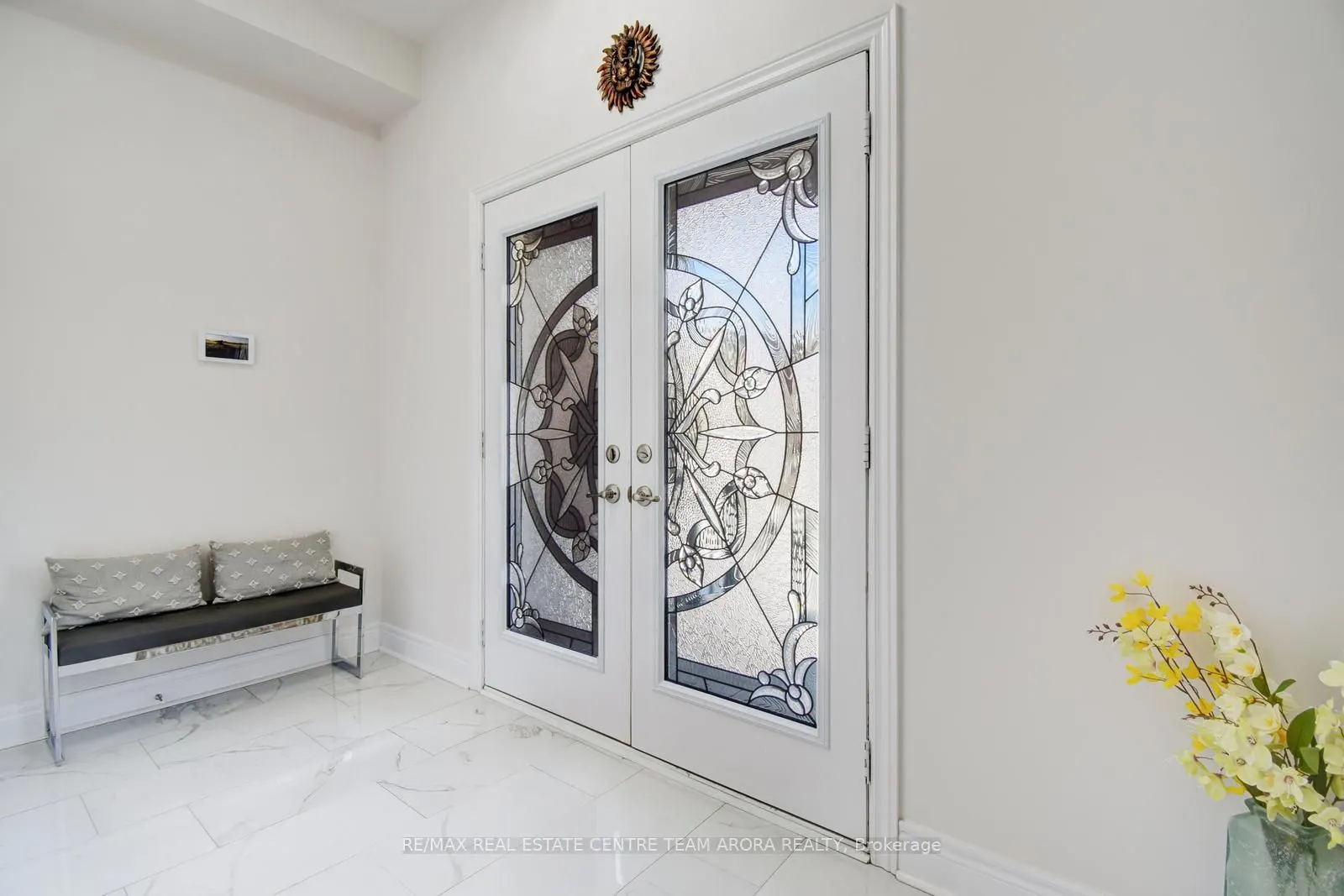 38 Rosewell Crescent