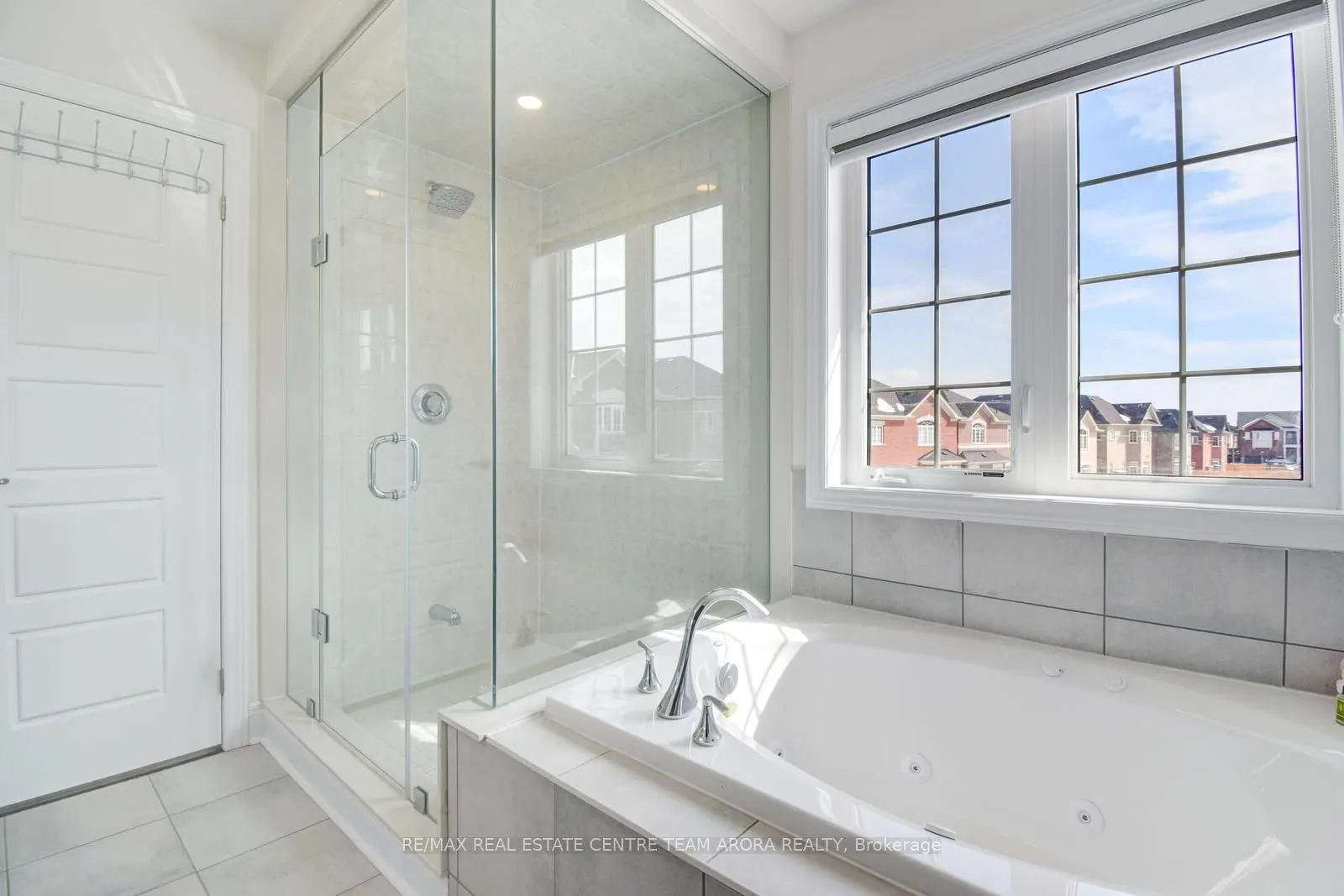 38 Rosewell Crescent