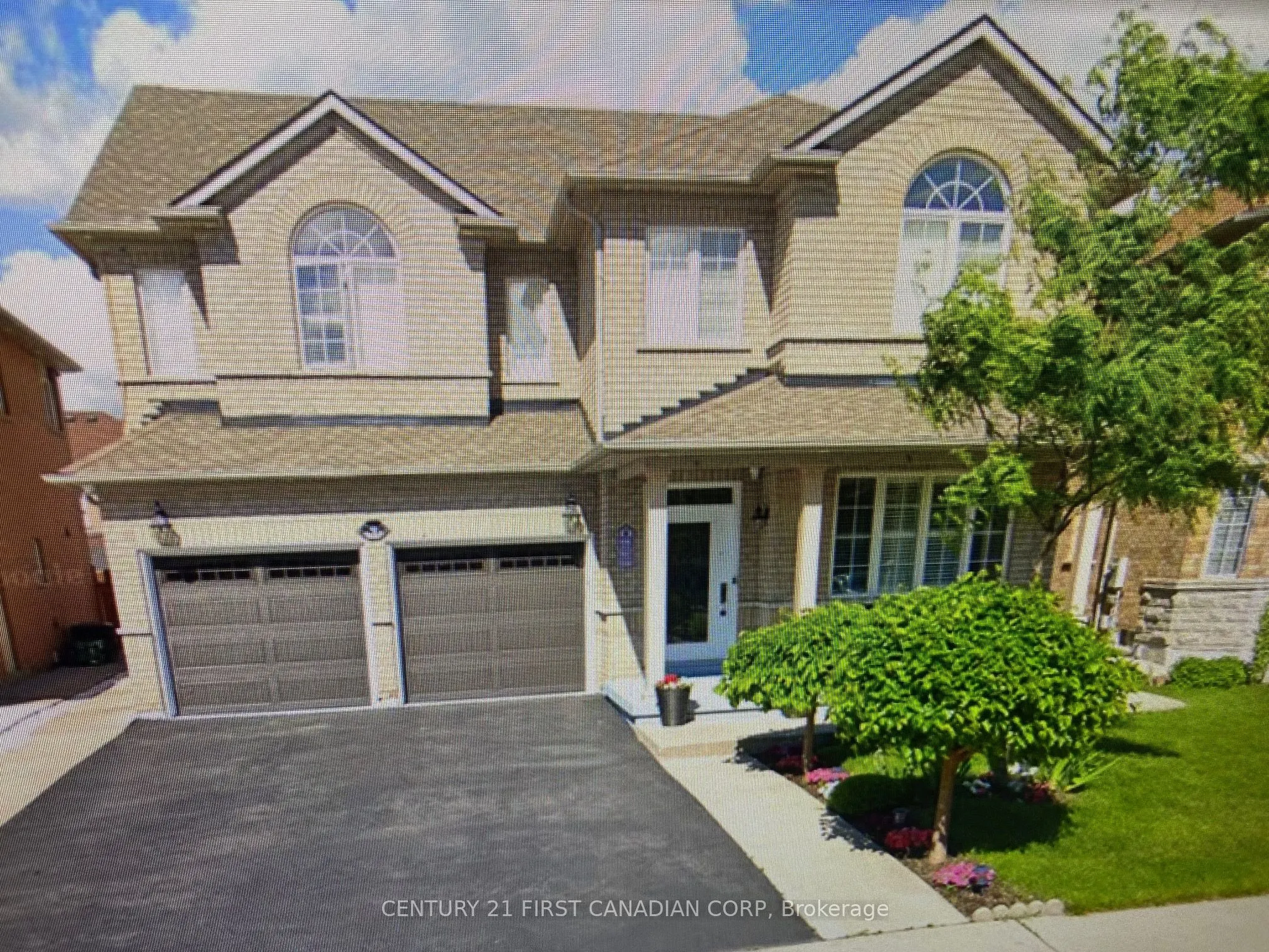 12 Plateau Drive