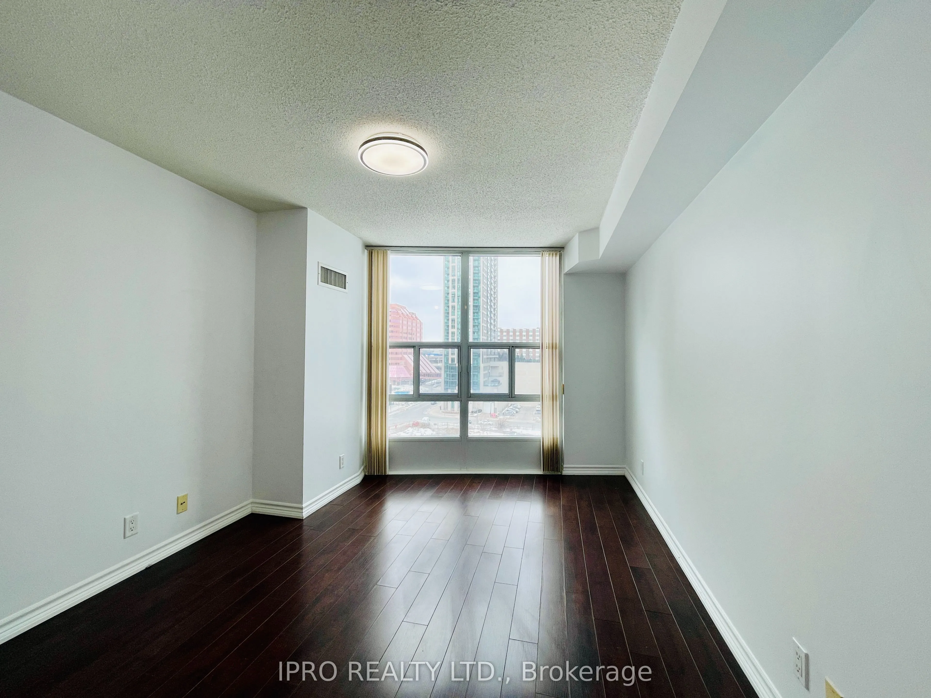 1 Elm Drive W, #908